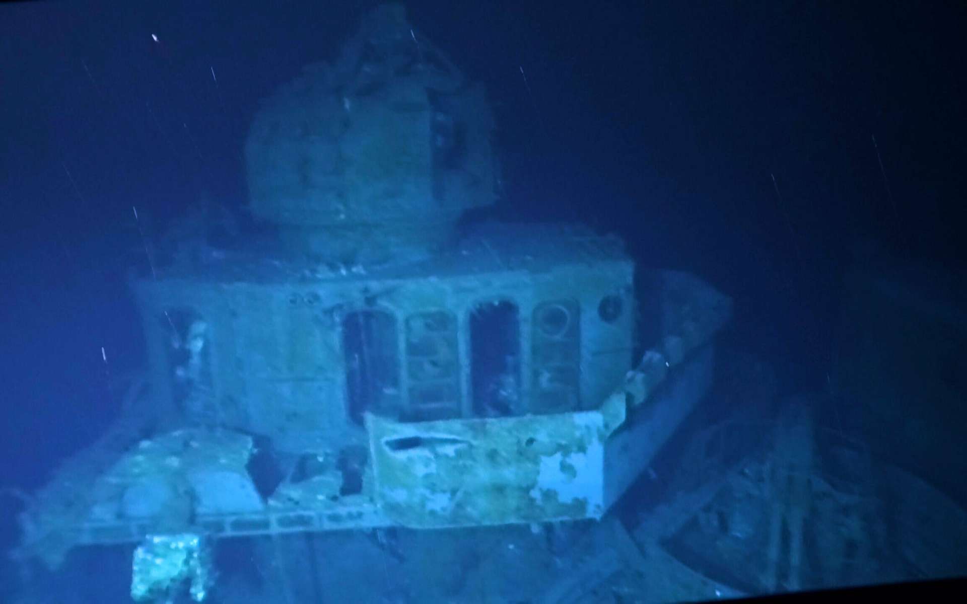 Un sous-marin réussit l'exploration la plus profonde du monde d'une épave