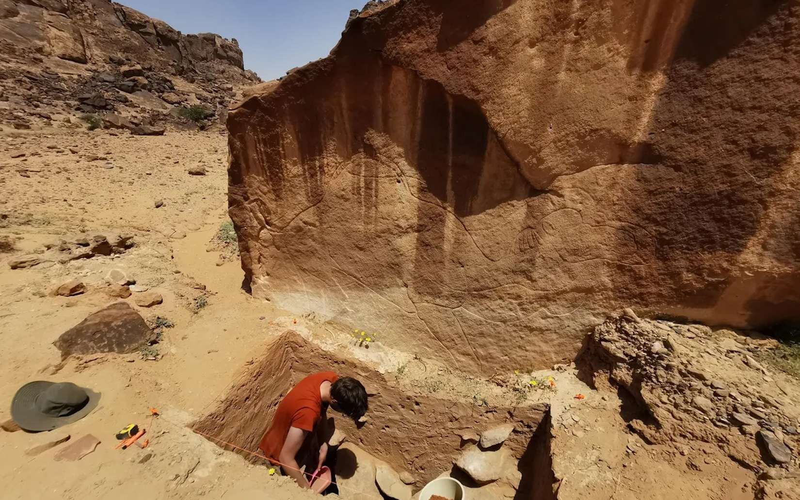 Une découverte monumentale dans le désert du Néfoud révèle un peuple préhistorique qu'on croyait inexistant
