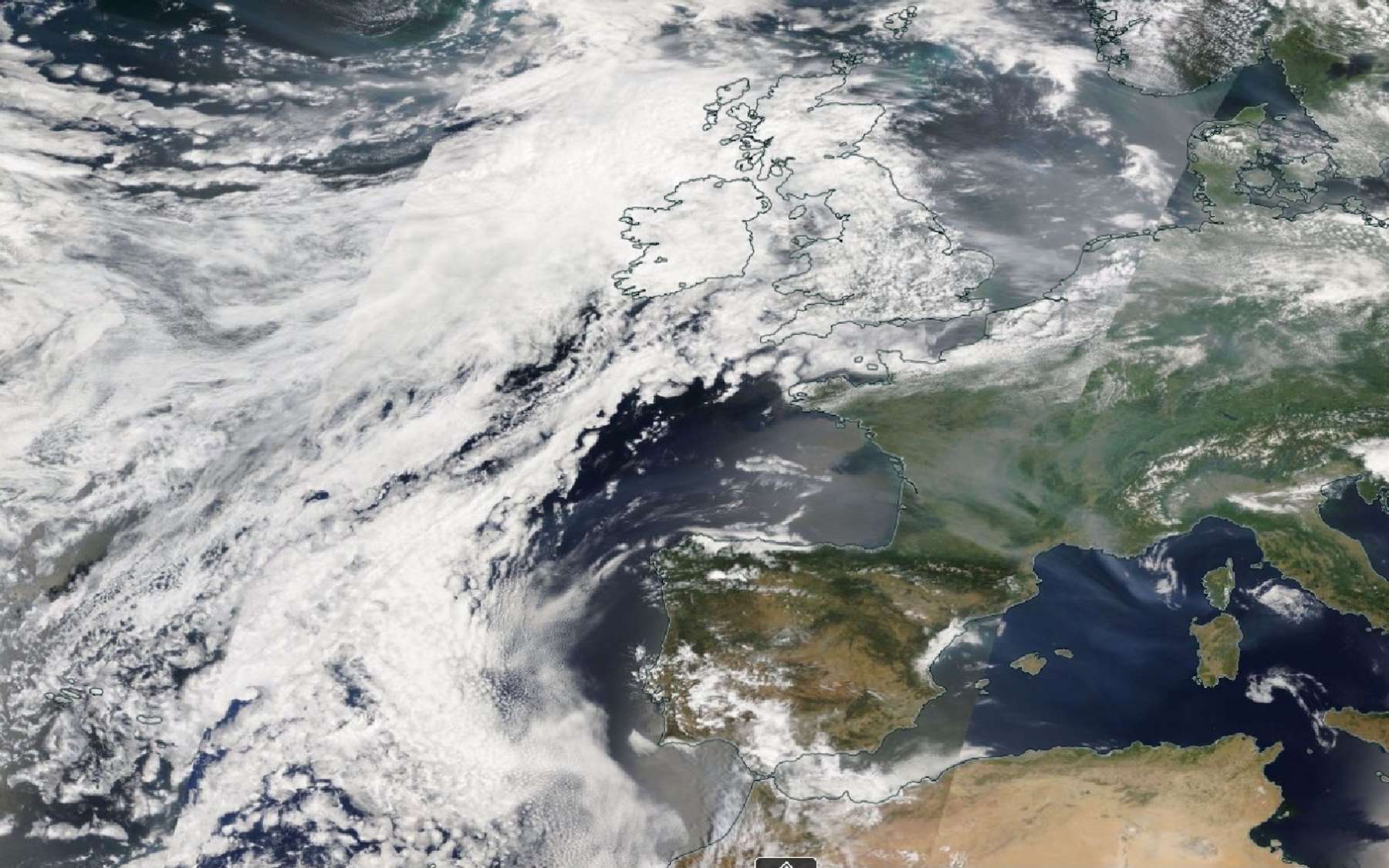 Personne n'en parle, mais l'air que vous respirez cette semaine vient d'un brasier grand comme la Belgique à 7000 km d'ici !