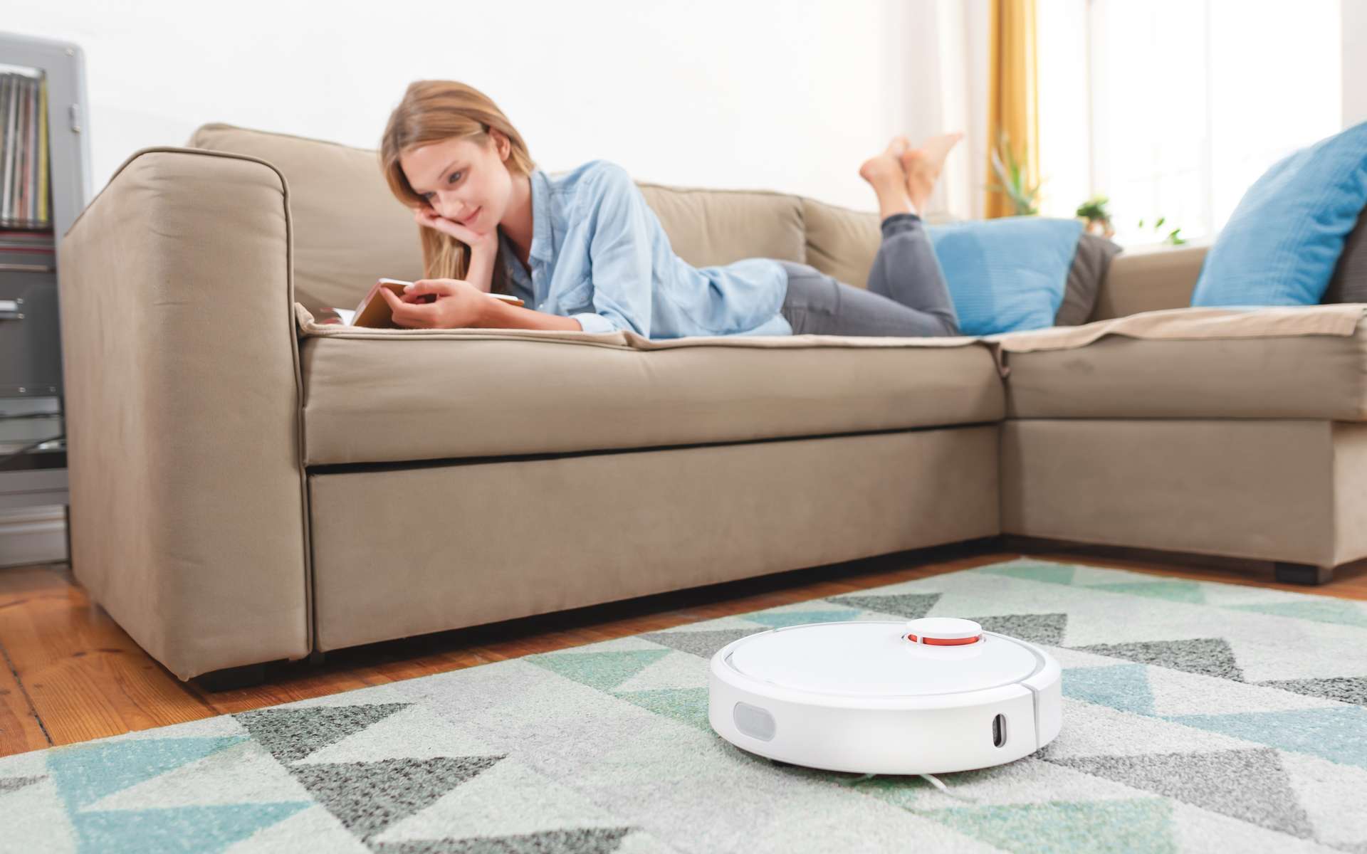 Les robots ménagers, qui travaillent tout seuls, vous laissent du temps libre. © Proxima Studio, Adobe Stock