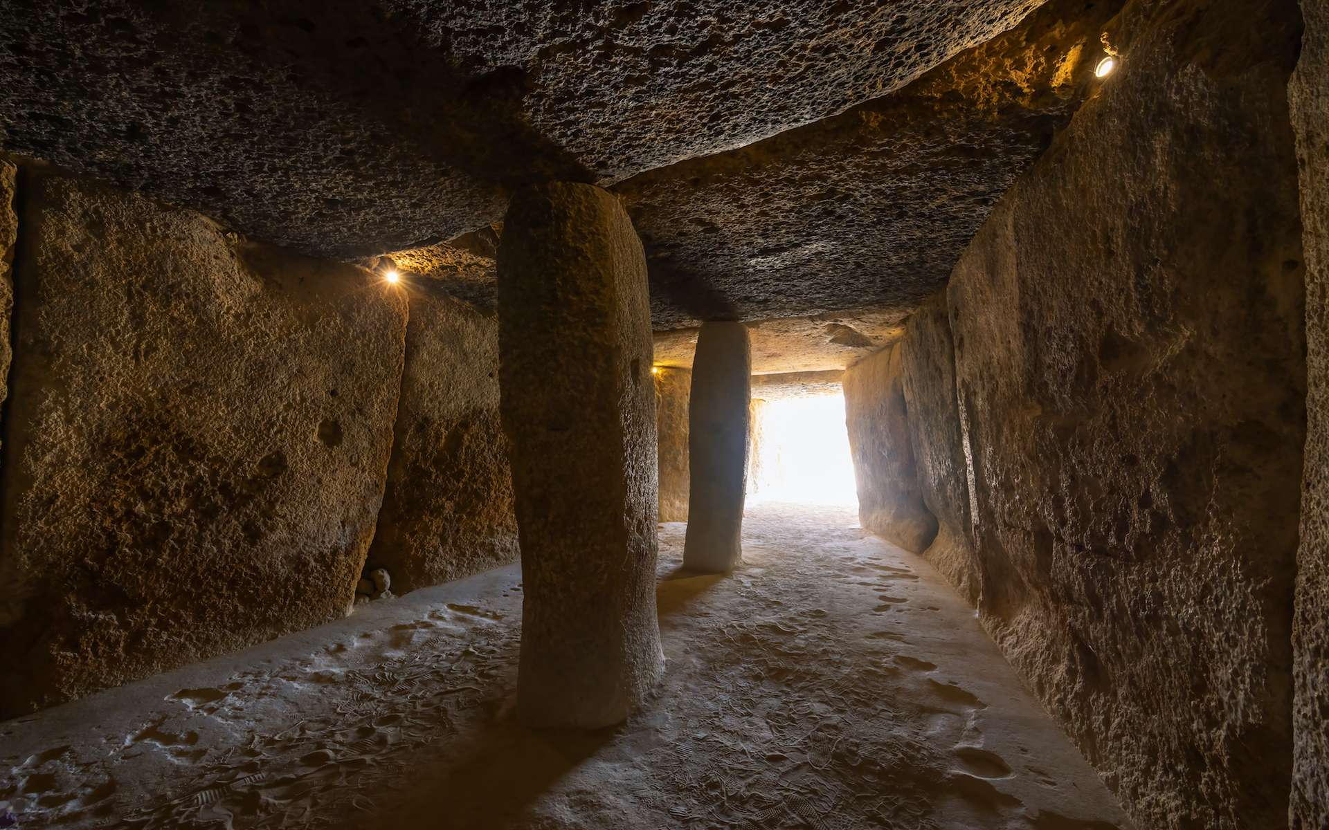 Voici comment a été construit l'un des plus imposants dolmens d'Europe !