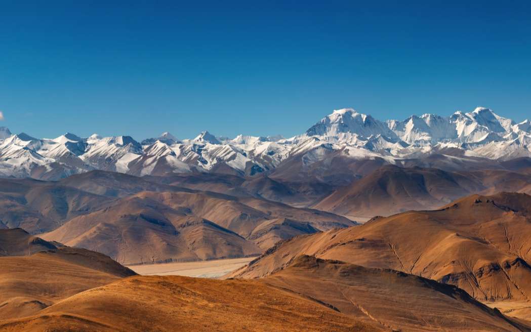 Cette plaque tectonique est en train de se déchirer sous le plateau du Tibet !