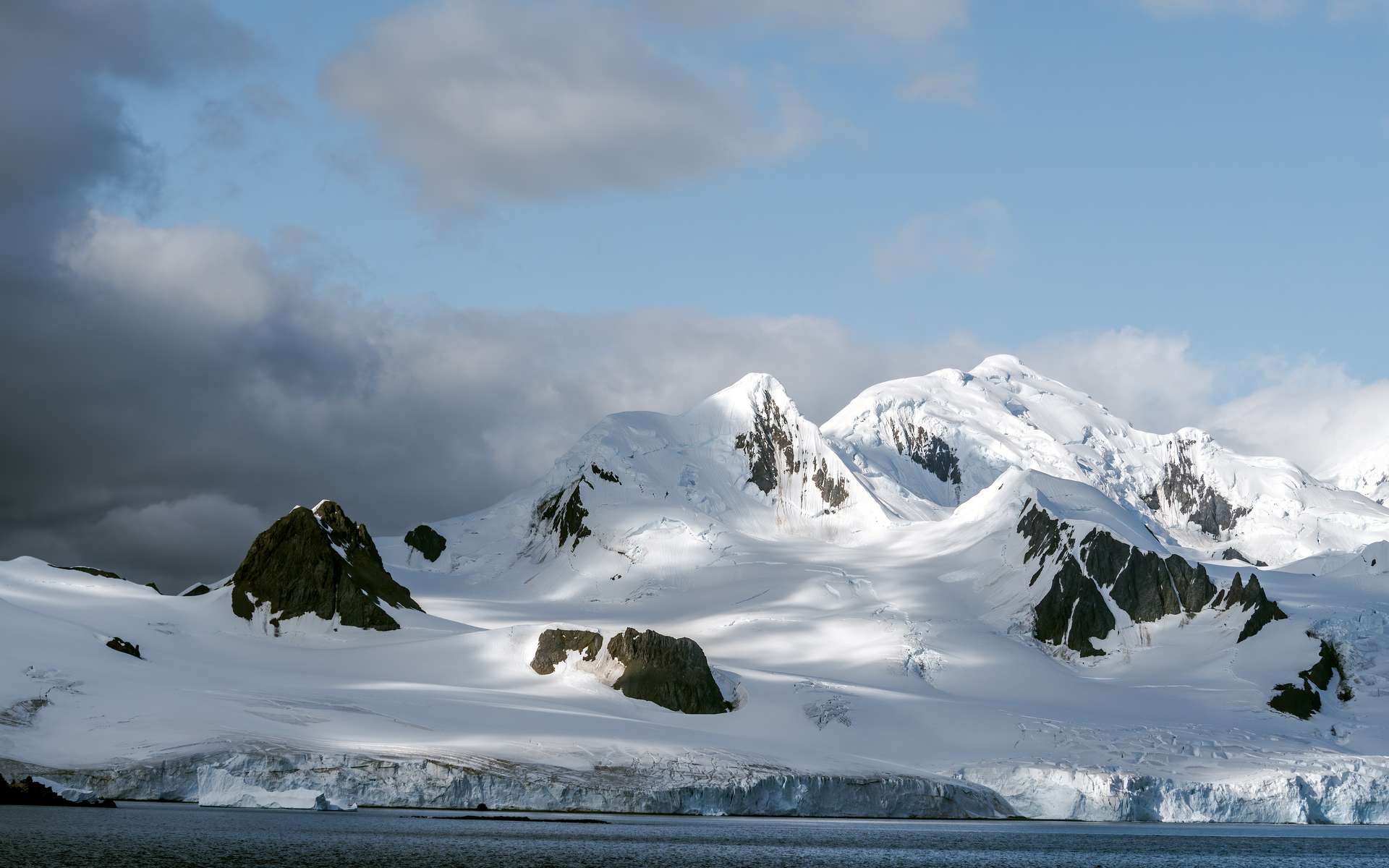 Soixante-six ans après sa disparition, un mystère de l'Antarctique refait surface