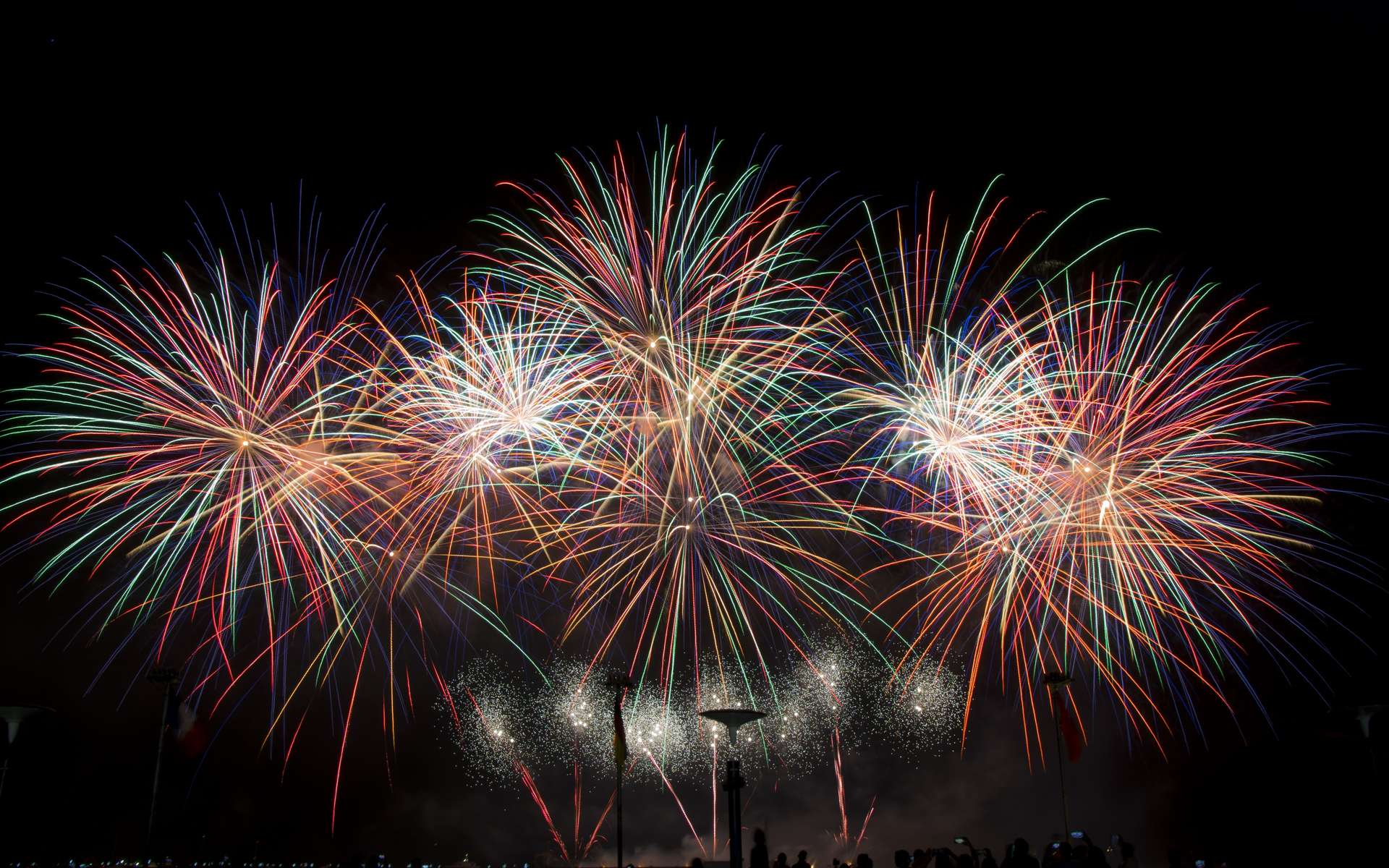 La pollution issue des feux d'artifice est catastrophique dans l'air comme dans l'eau, mais aussi pour notre santé !