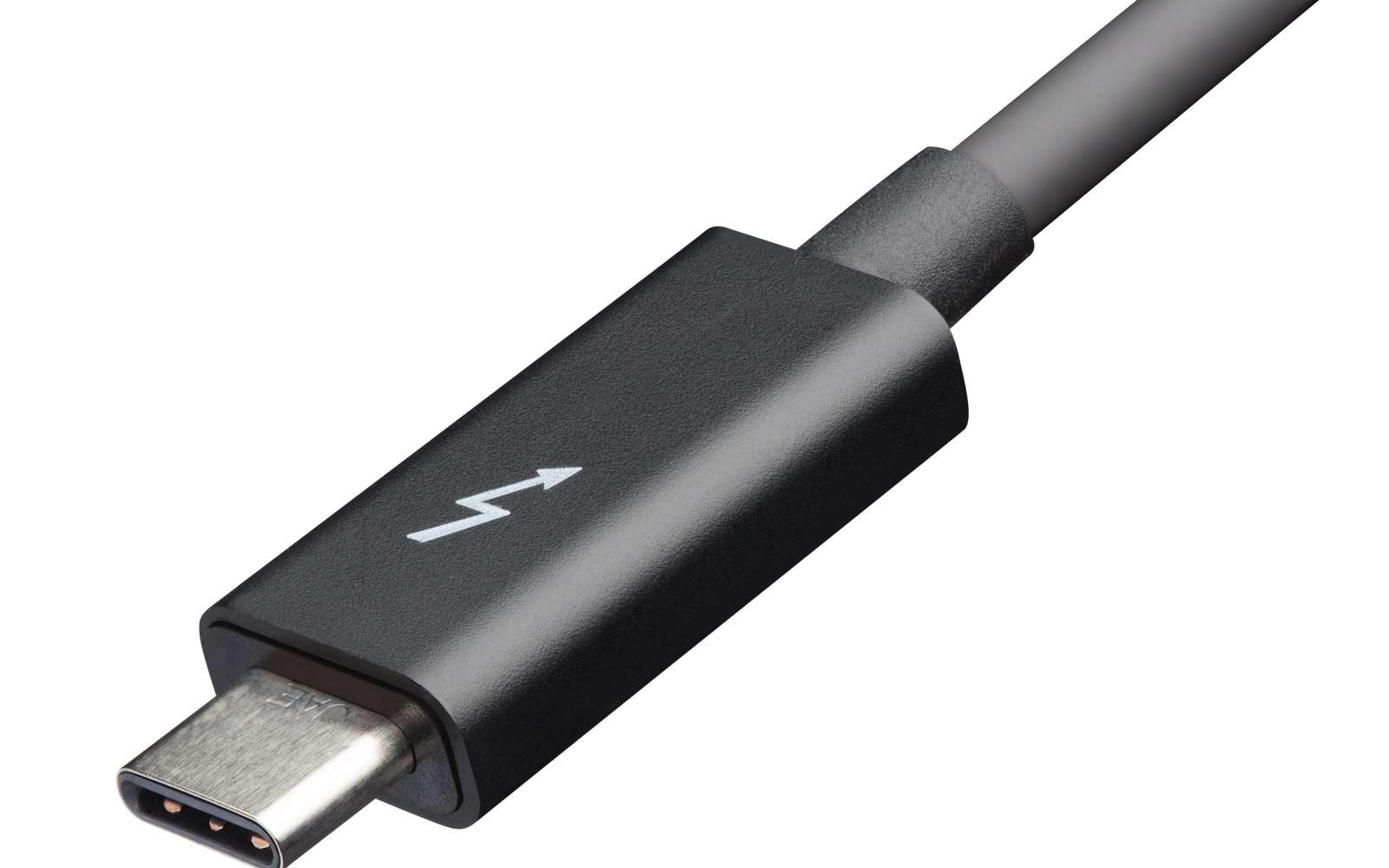 Photo of USB4 device connected to a Thunderbolt 3 device