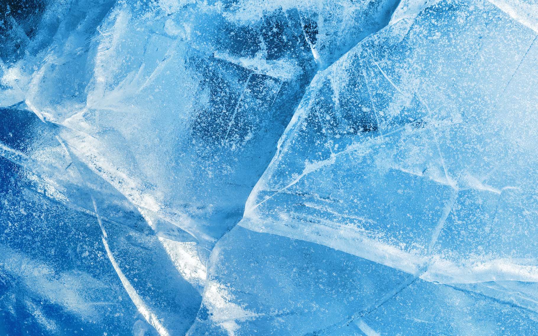 Des physiciens créent une nouvelle forme de glace, proche de l'eau liquide
