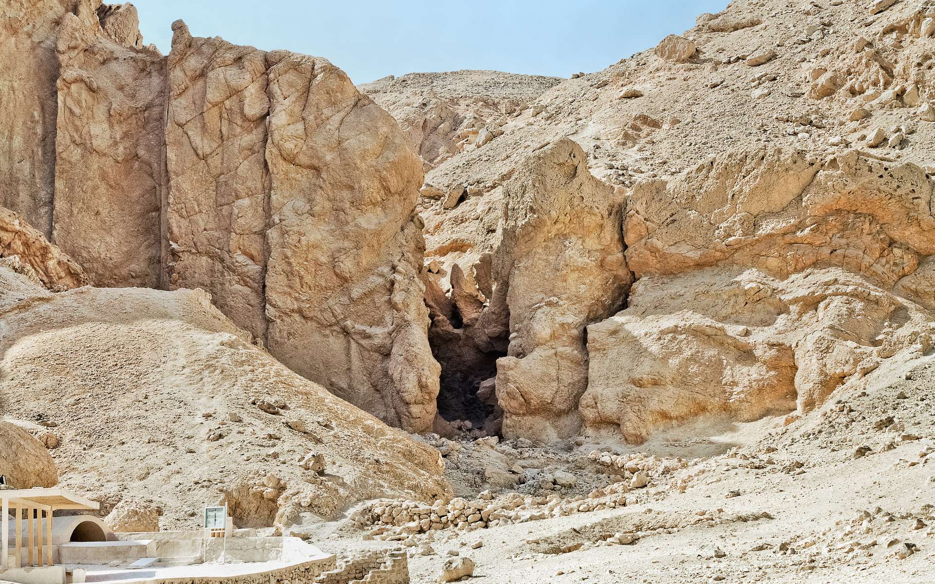 Découverte exceptionnelle d'une tombe royale en Égypte, datant d'il y a 3 500 ans