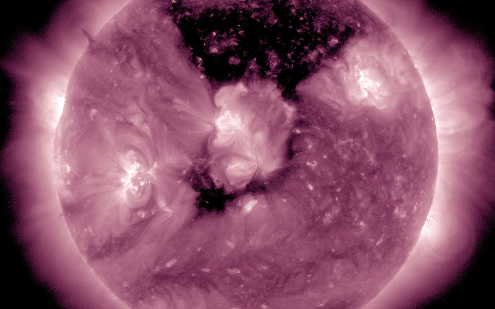 Les Trous Coronaux du Soleil : Un Phénomène Récurrent et Fascinant