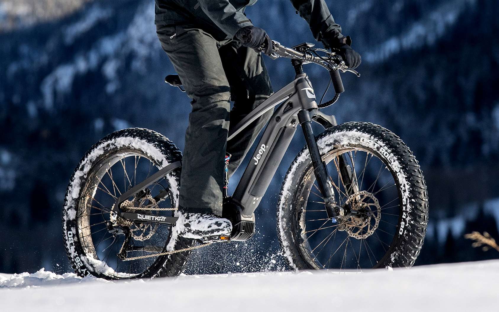 Jeep devoile un VTT electrique tout suspendu