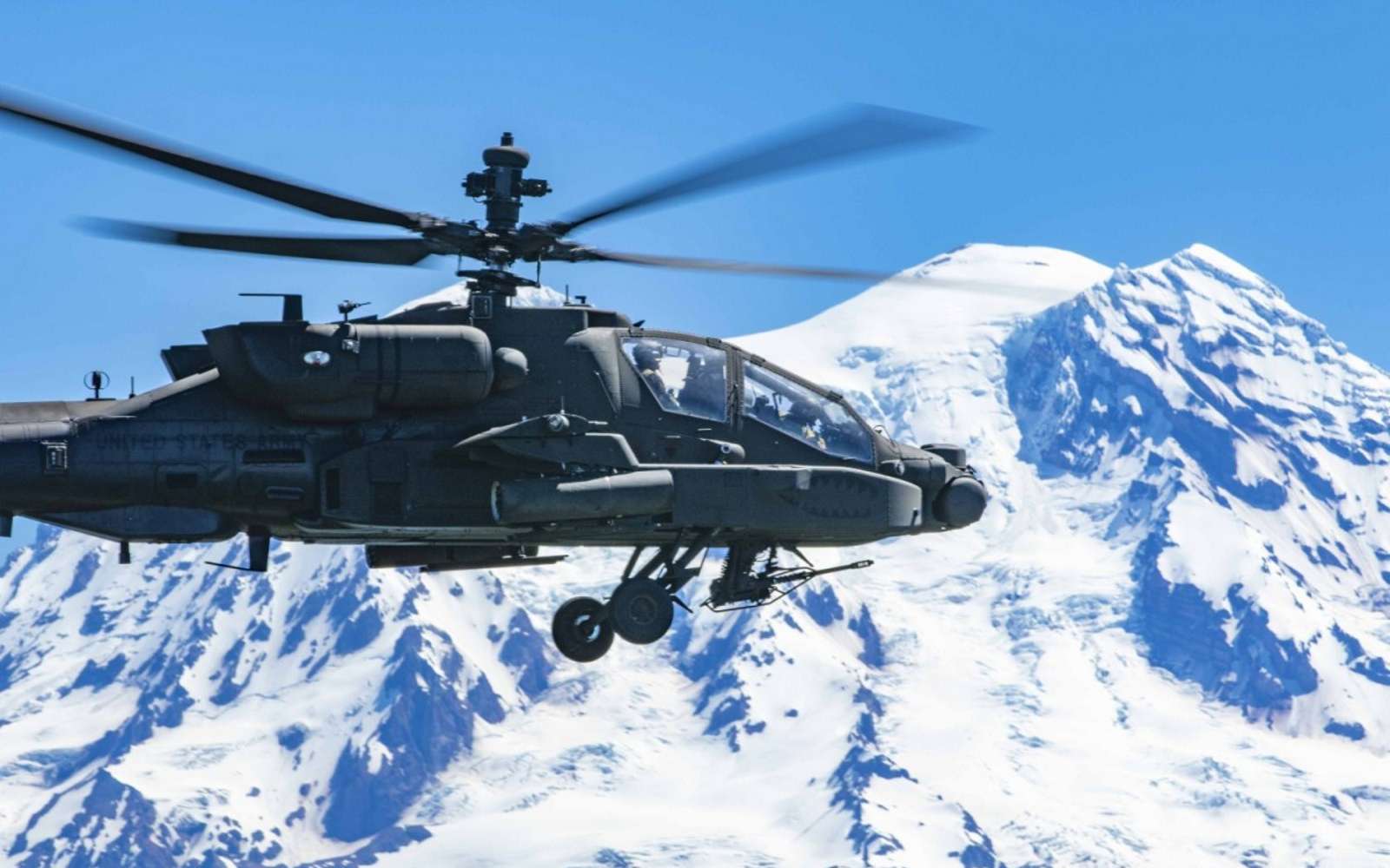 Les États-Unis veulent créer un jumeau numérique de l'hélicoptère Apache