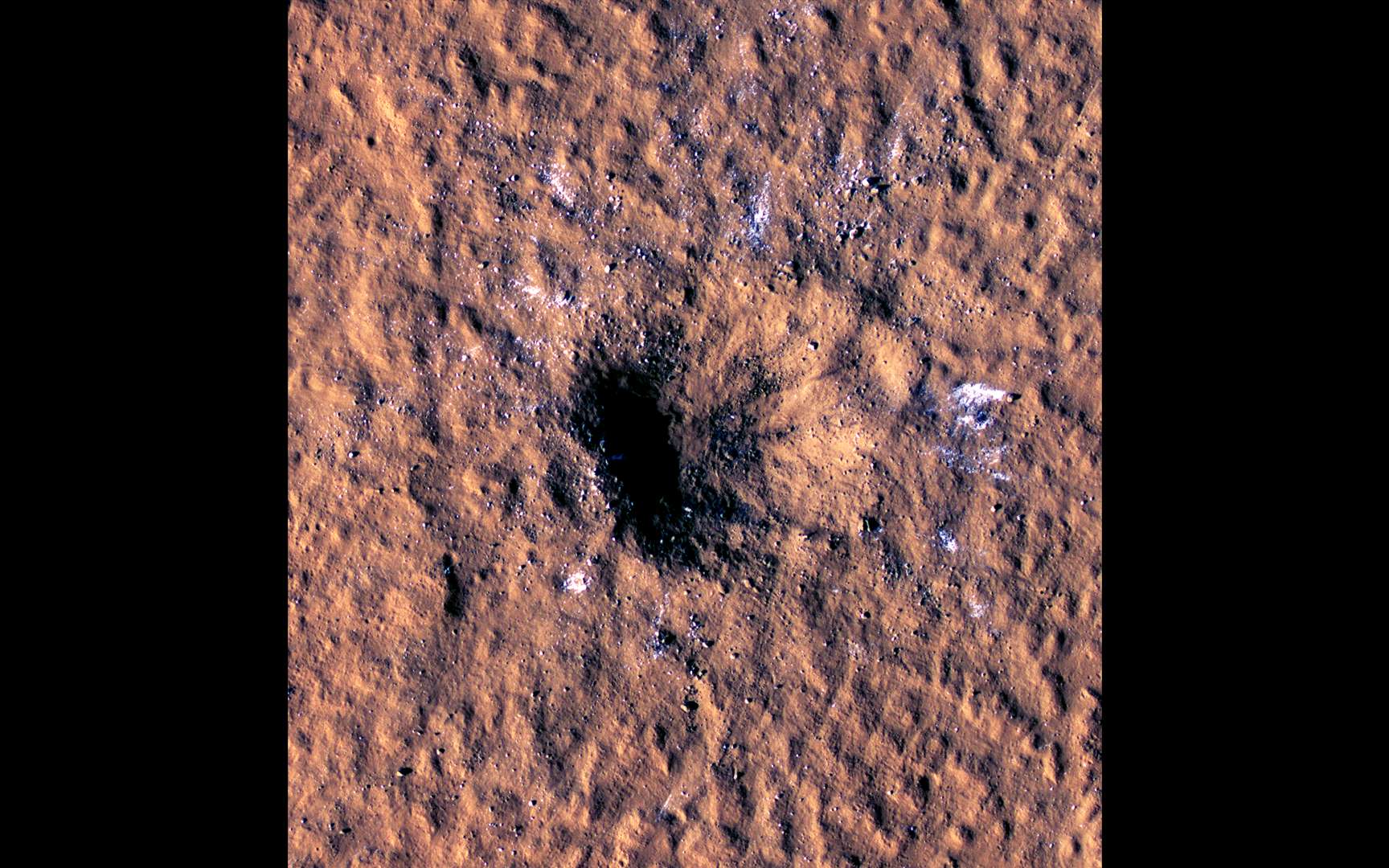 Le plus gros impact de météorite enregistré sur Mars livre des détails inespéré sur la structure intérieure de la planète