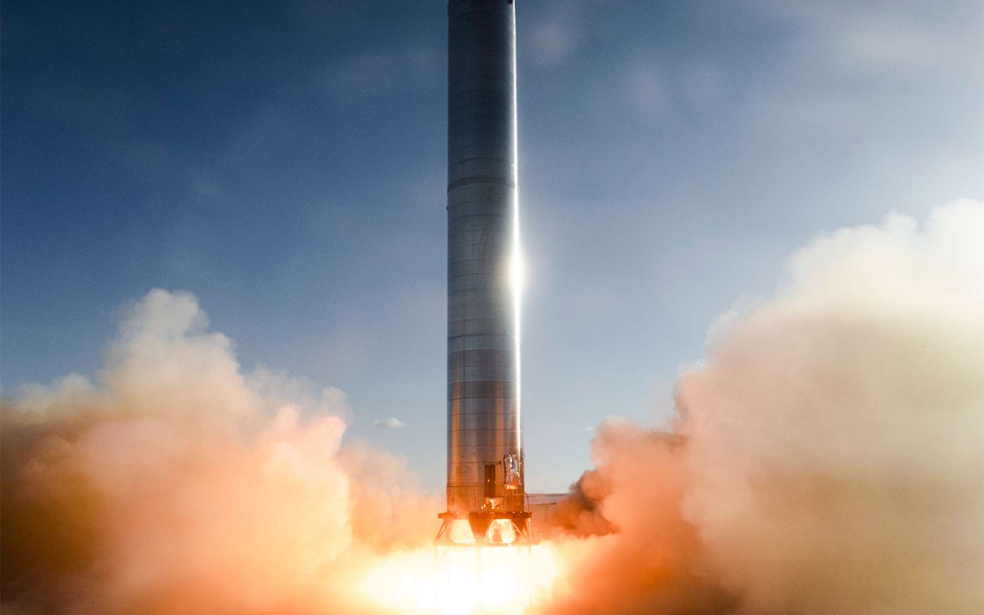 Essai statique des trois moteurs Raptor du booster 3, étage de test du Super heavy. © SpaceX
