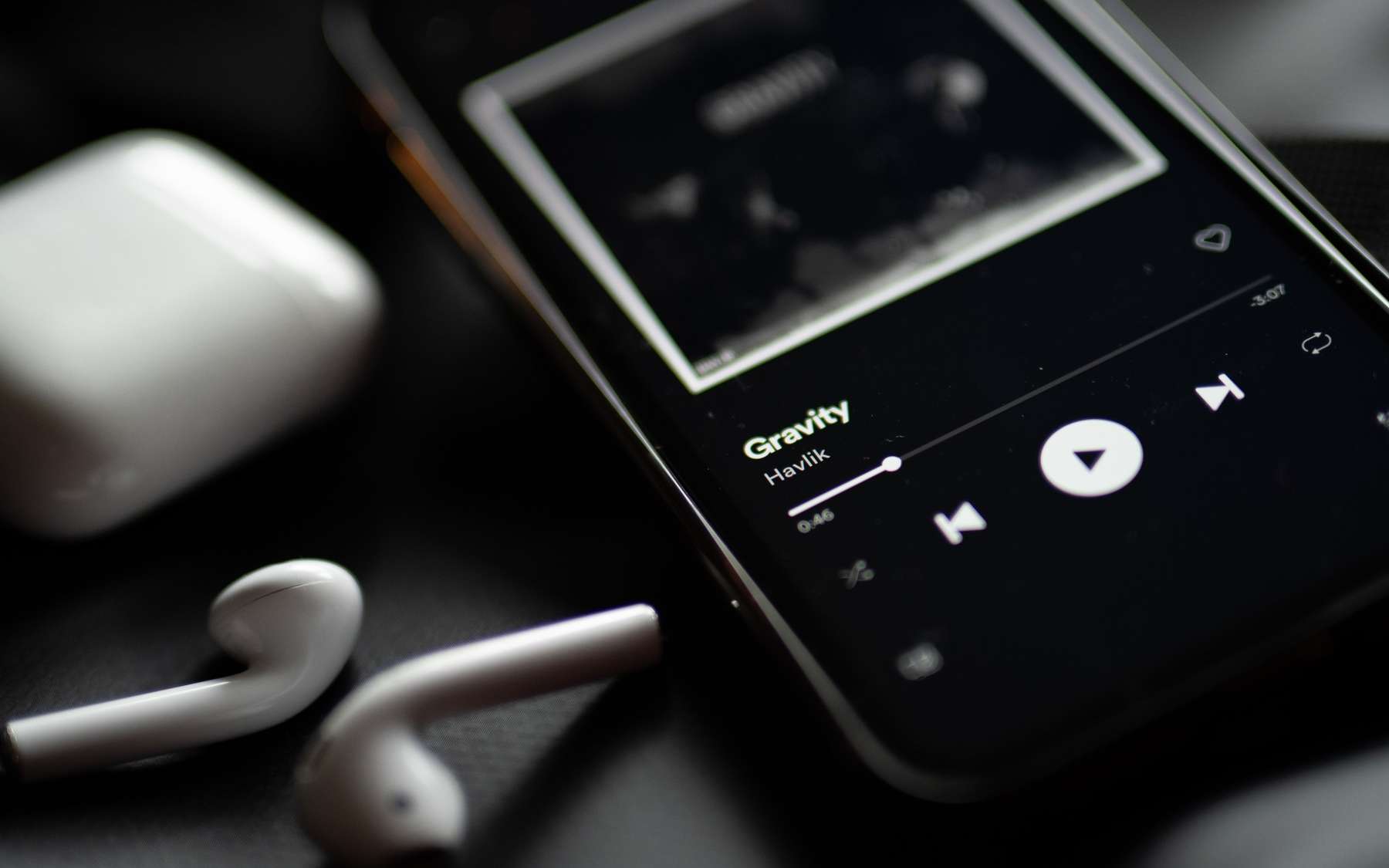 Spotify engage une IA pour faire le DJ