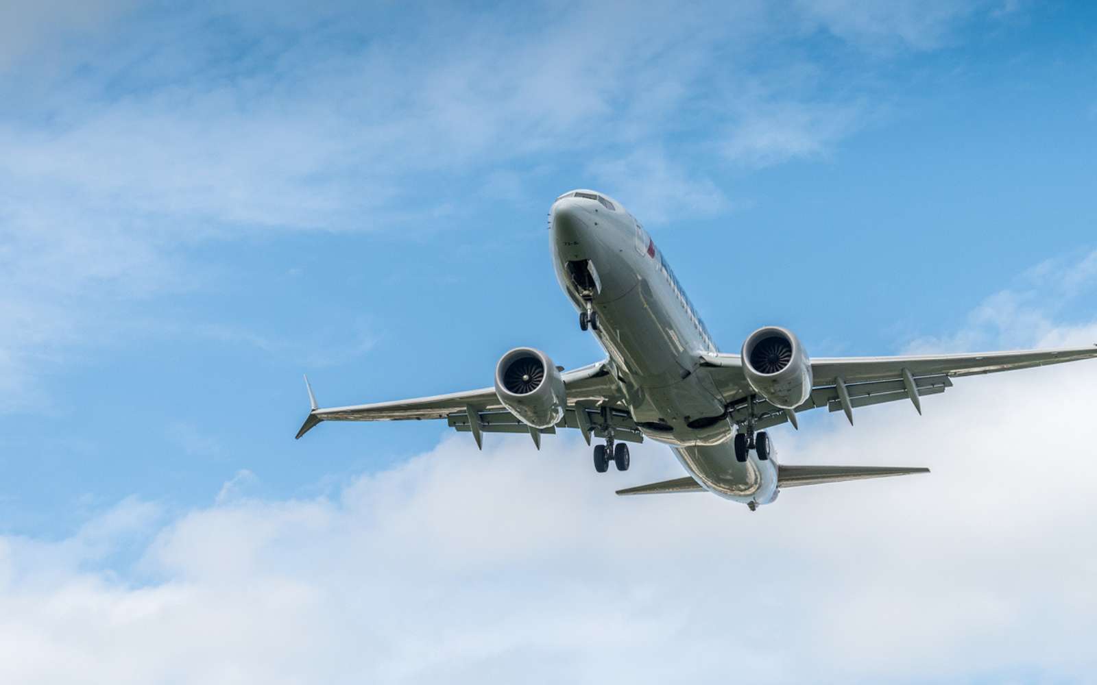 Démarrage d'un Boeing 737 : ce que font vraiment les pilotes avant chaque vol