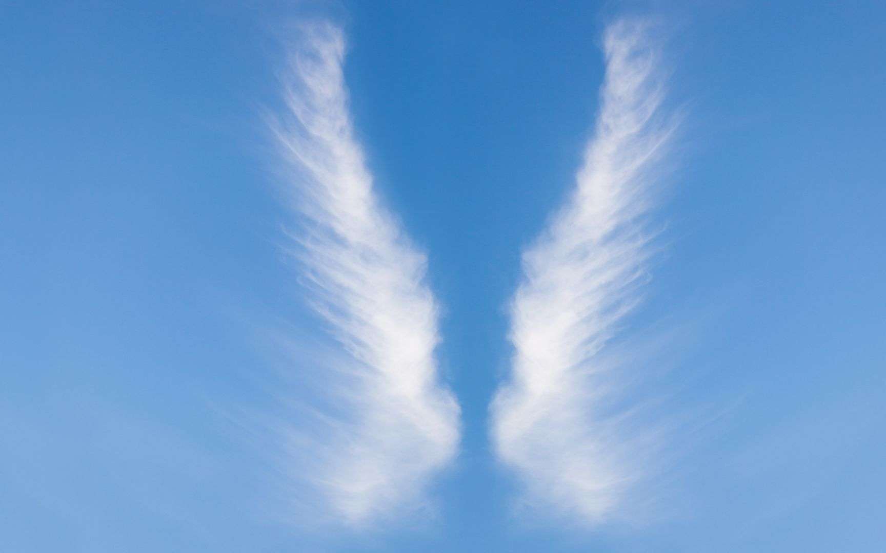 Phénomène météo extraordinaire : les nuages en forme d'ailes d'ange