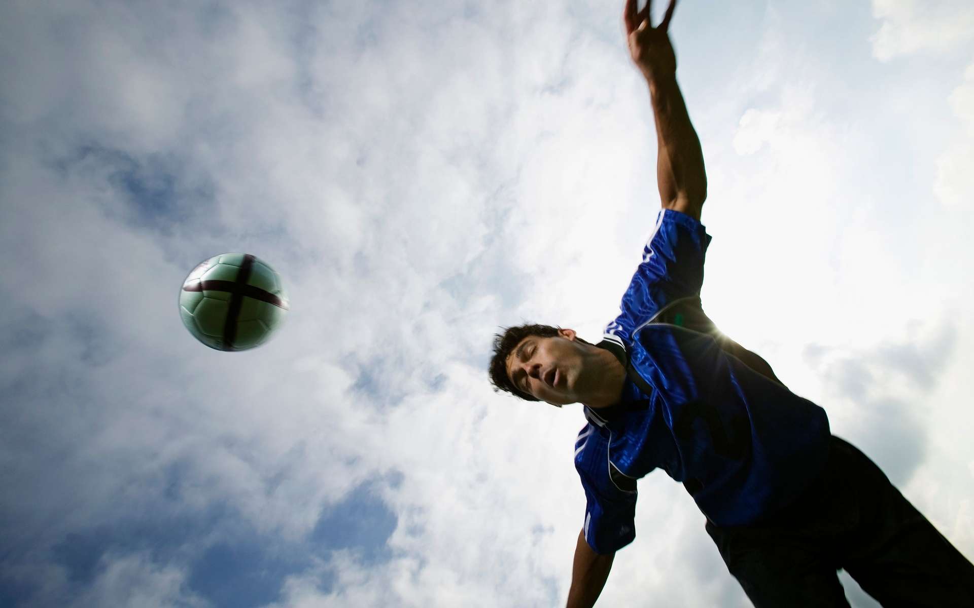 Playing football puts players at increased risk of dementia