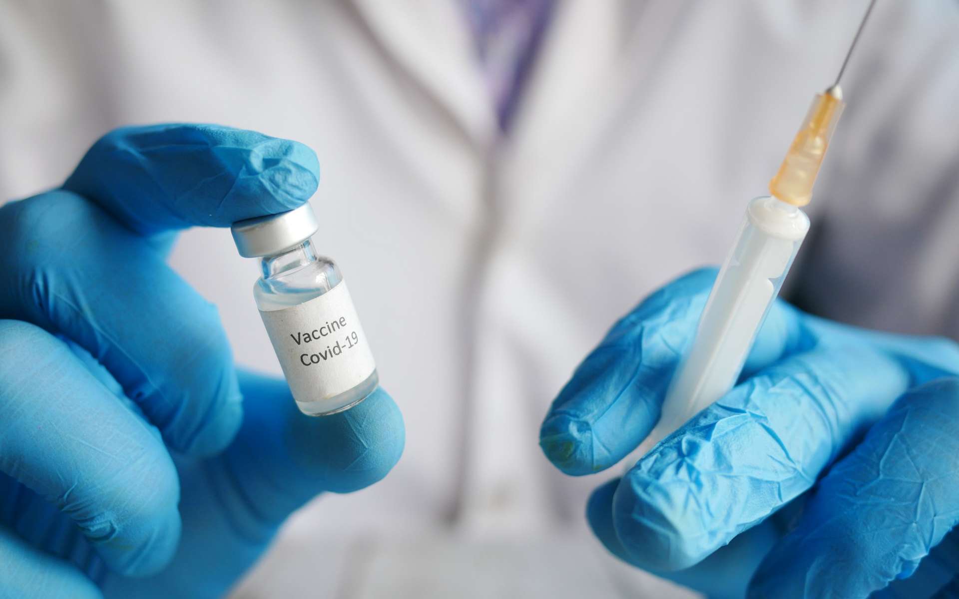 De nouveaux vaccins bivalents contre la Covid-19 débarquent en France : comment ça marche ?