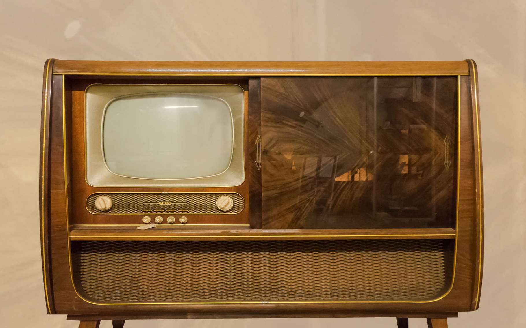 Première Télévision Dans Les Foyers En France Histoire de la télévision, de 1881 à aujourd'hui | Dossier