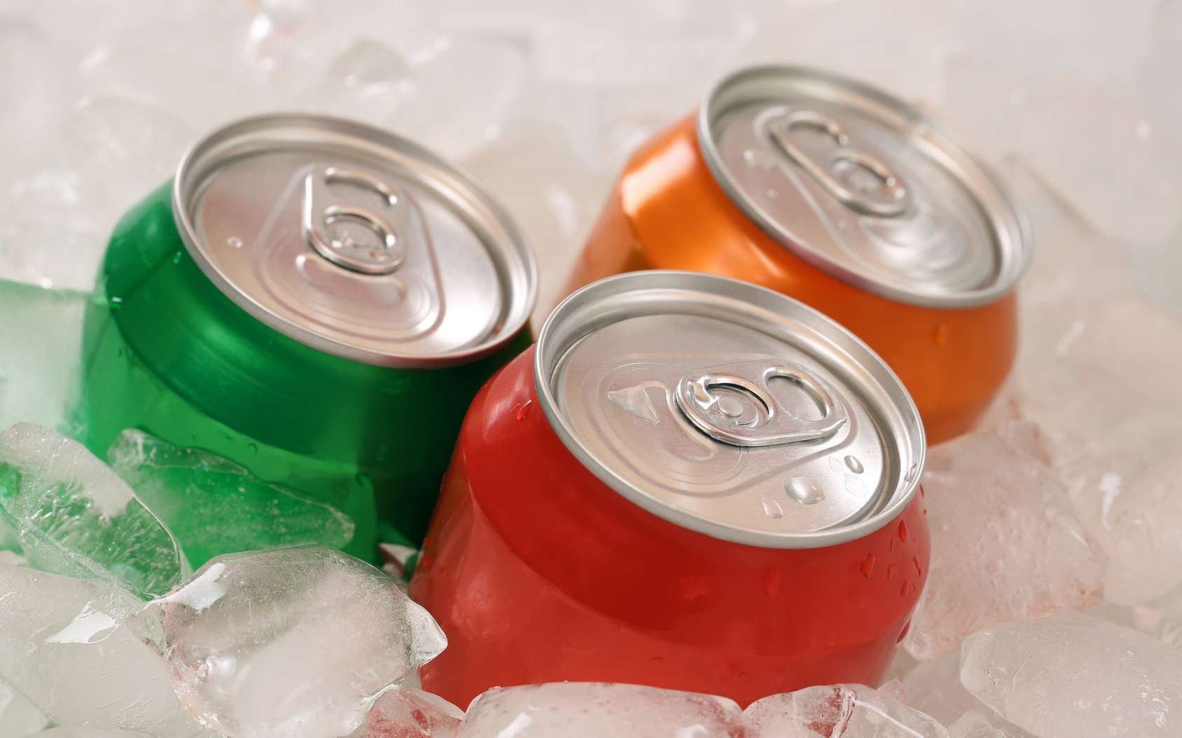 Boire au moins 2 sodas par jour augmenterait le risque de décès par cancer