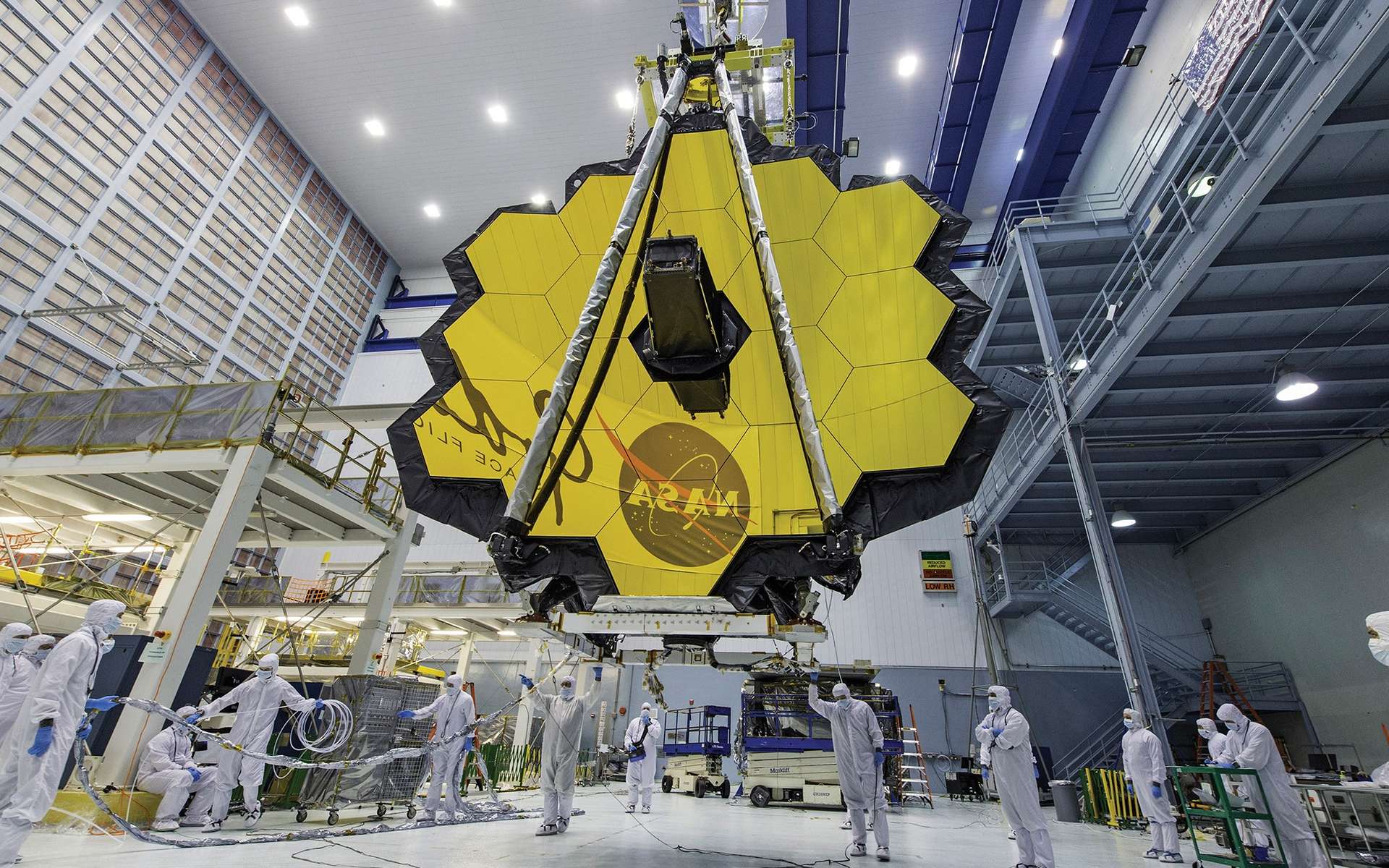 Live the evening of March 17th on the largest space telescope ever sent into space