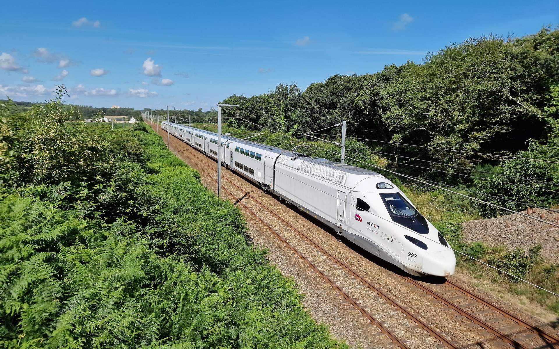 20 % de places en plus, un design repensé... : voici à quoi ressemblera le TGV de demain