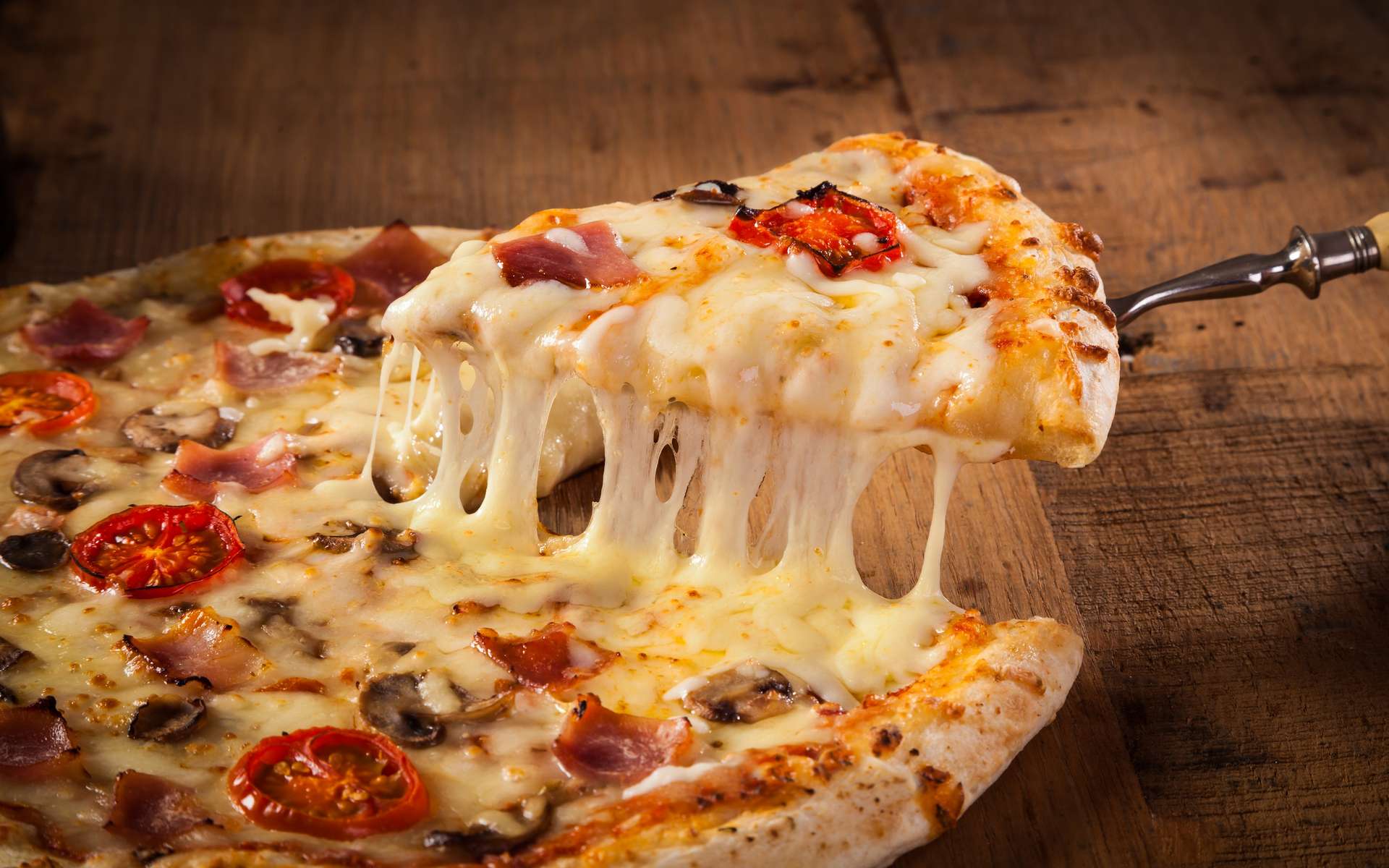 Voici pourquoi vous ne pouvez pas résister à une part de pizza !