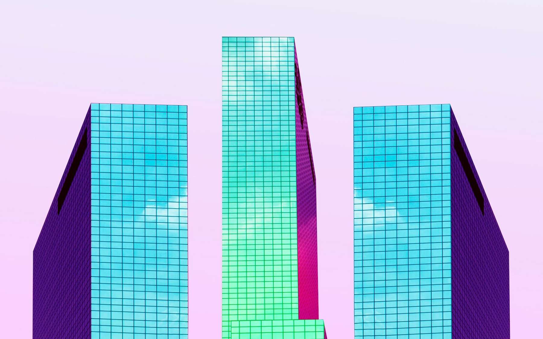 Comment calculer la hauteur d’un immeuble ? Les méthodes les plus simples sont souvent les plus fiables. © Simone Hutsch, Unsplash