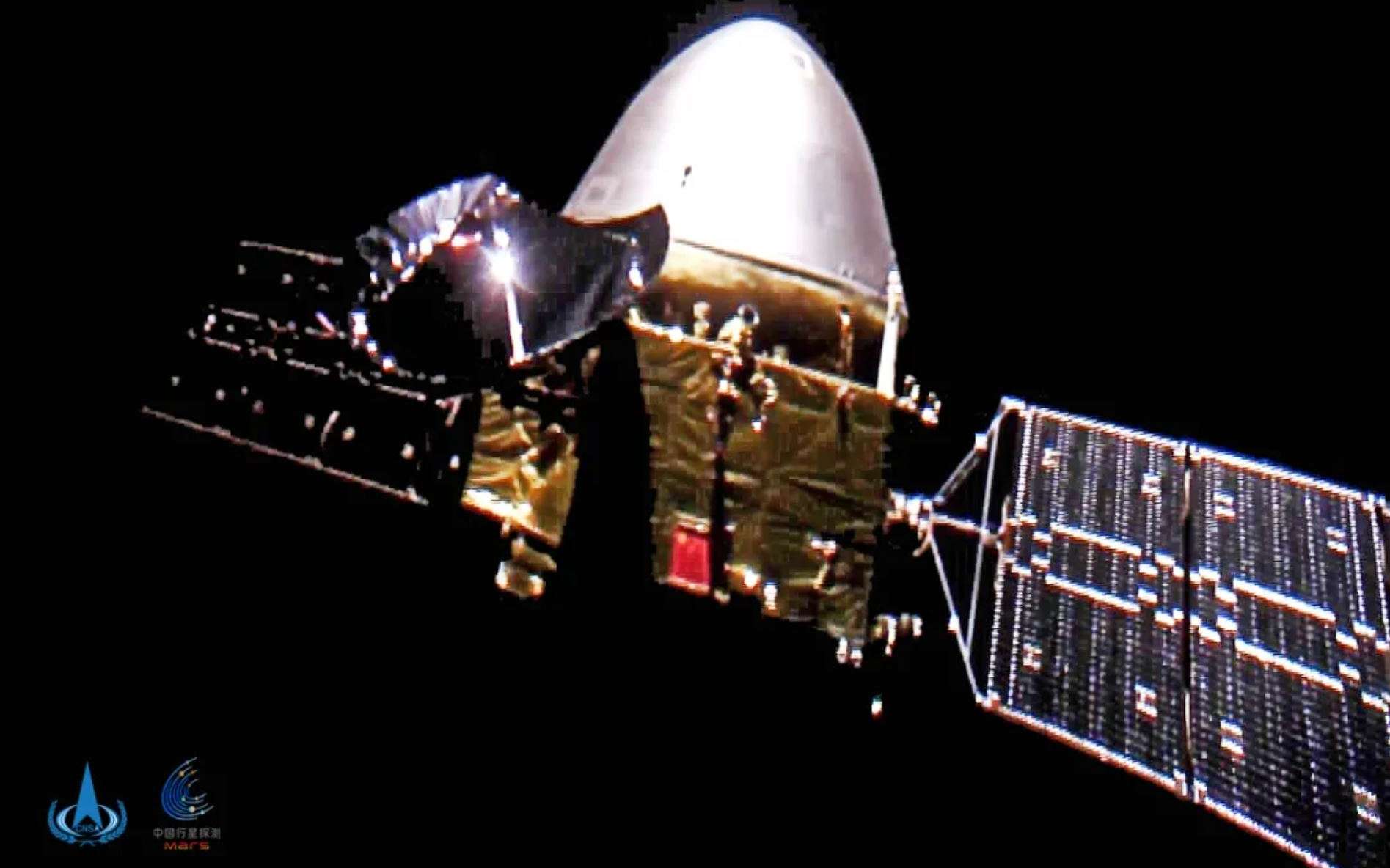 Le vaisseau Tianwen-1 s'est pris en photos sur son chemin vers Mars, du jamais vu !