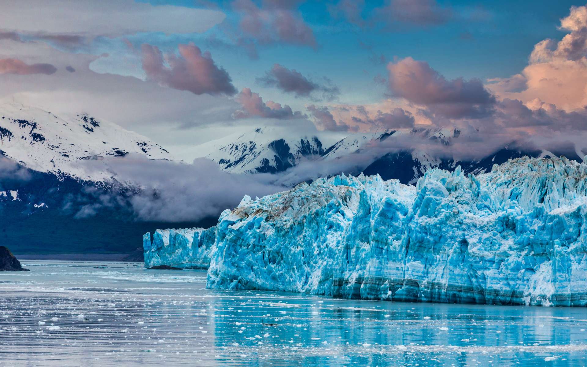 Pourquoi certains glaciers continuent de grandir ?