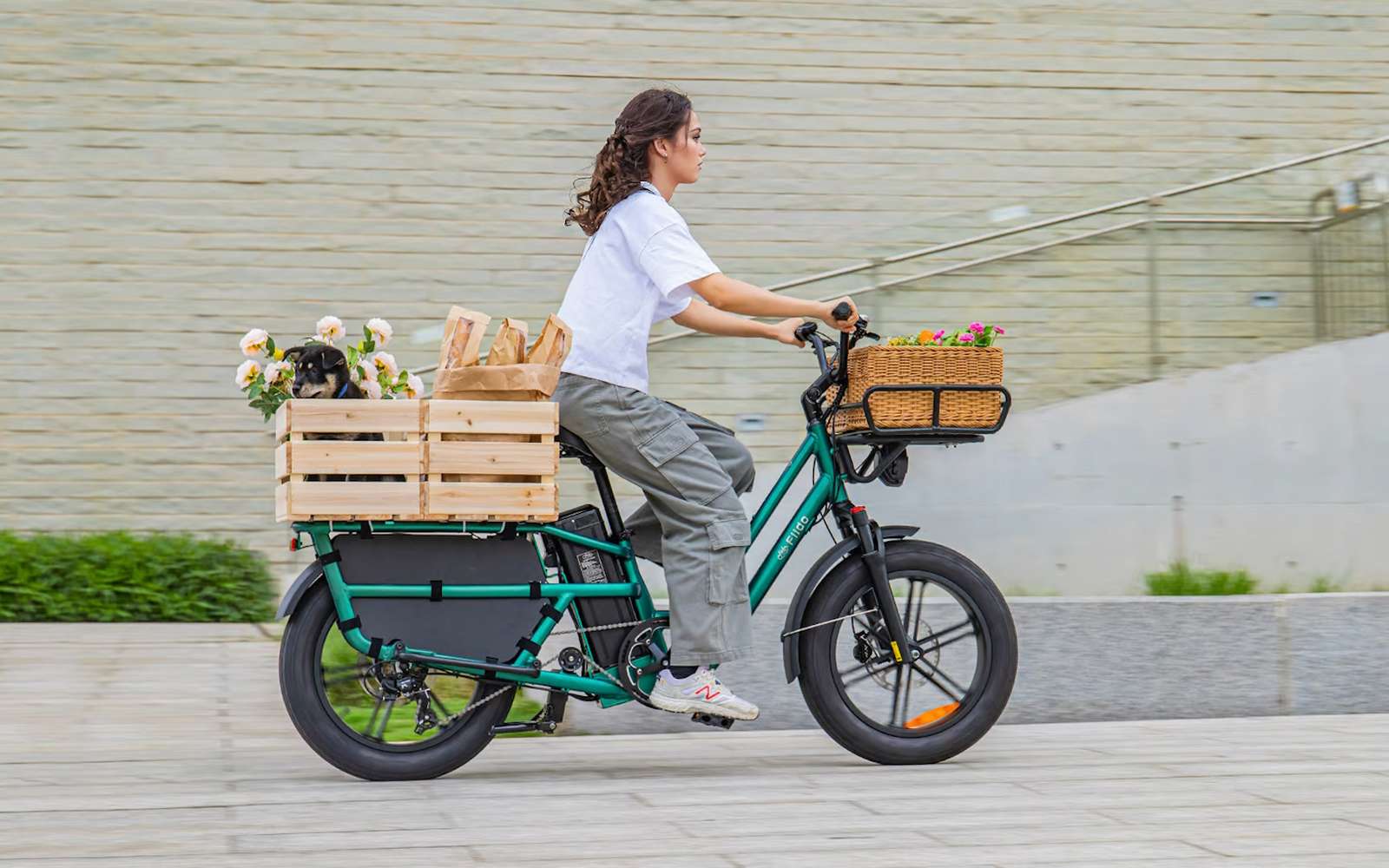 Ce vélo cargo à 1 500 euros peut emporter jusqu'à 200 kg de charge
