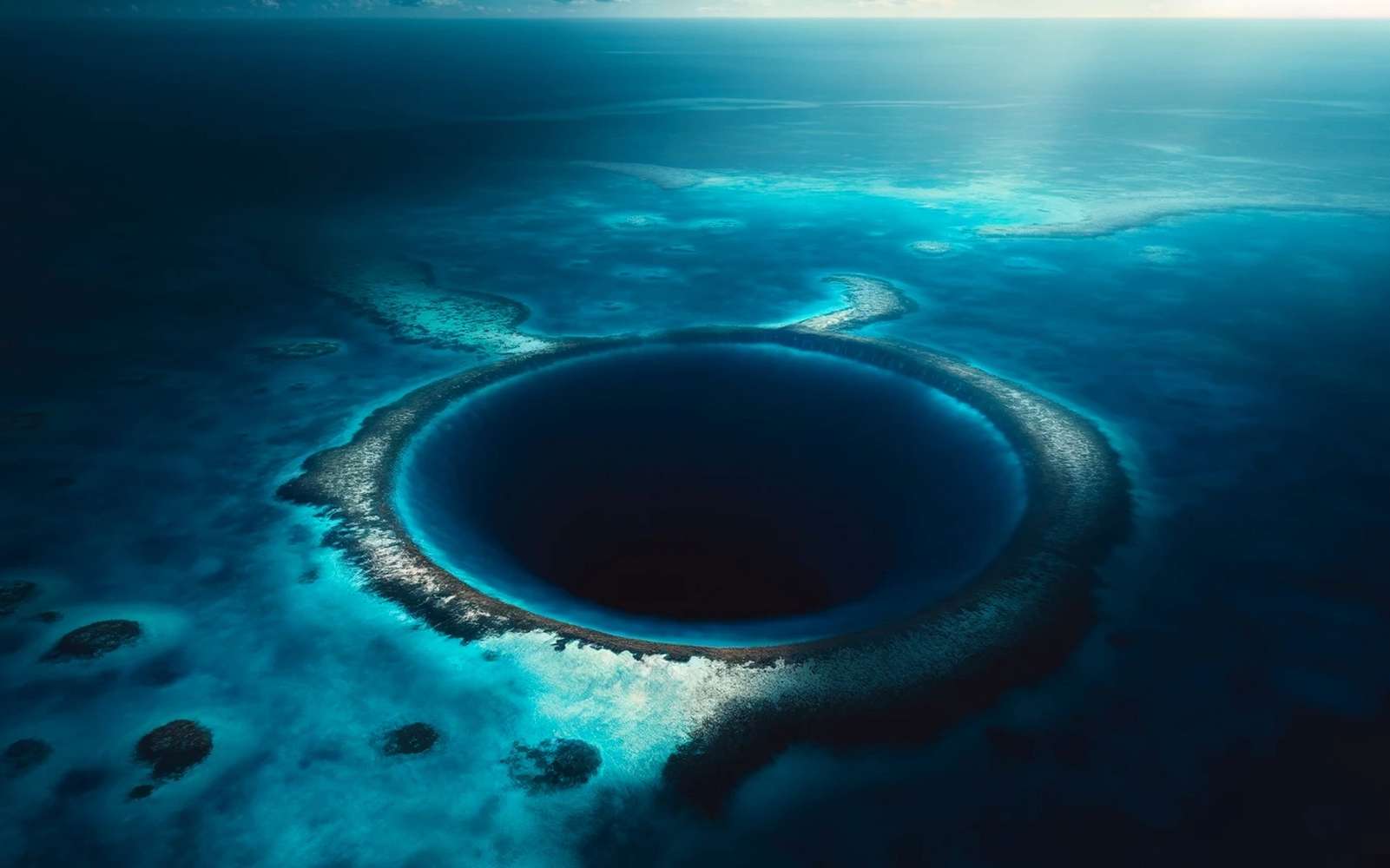 Le Taam Ja' au Mexique est le trou bleu le plus profond du monde... et de loin !