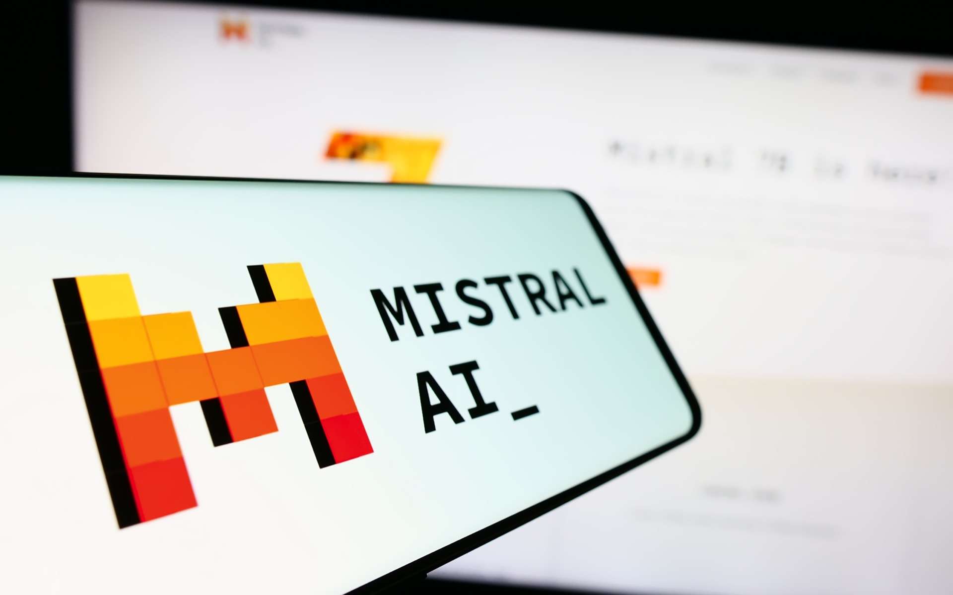 Mistral AI : le leader européen de l'intelligence artificielle,/va ouvrir un centre de données dans l'Essonne