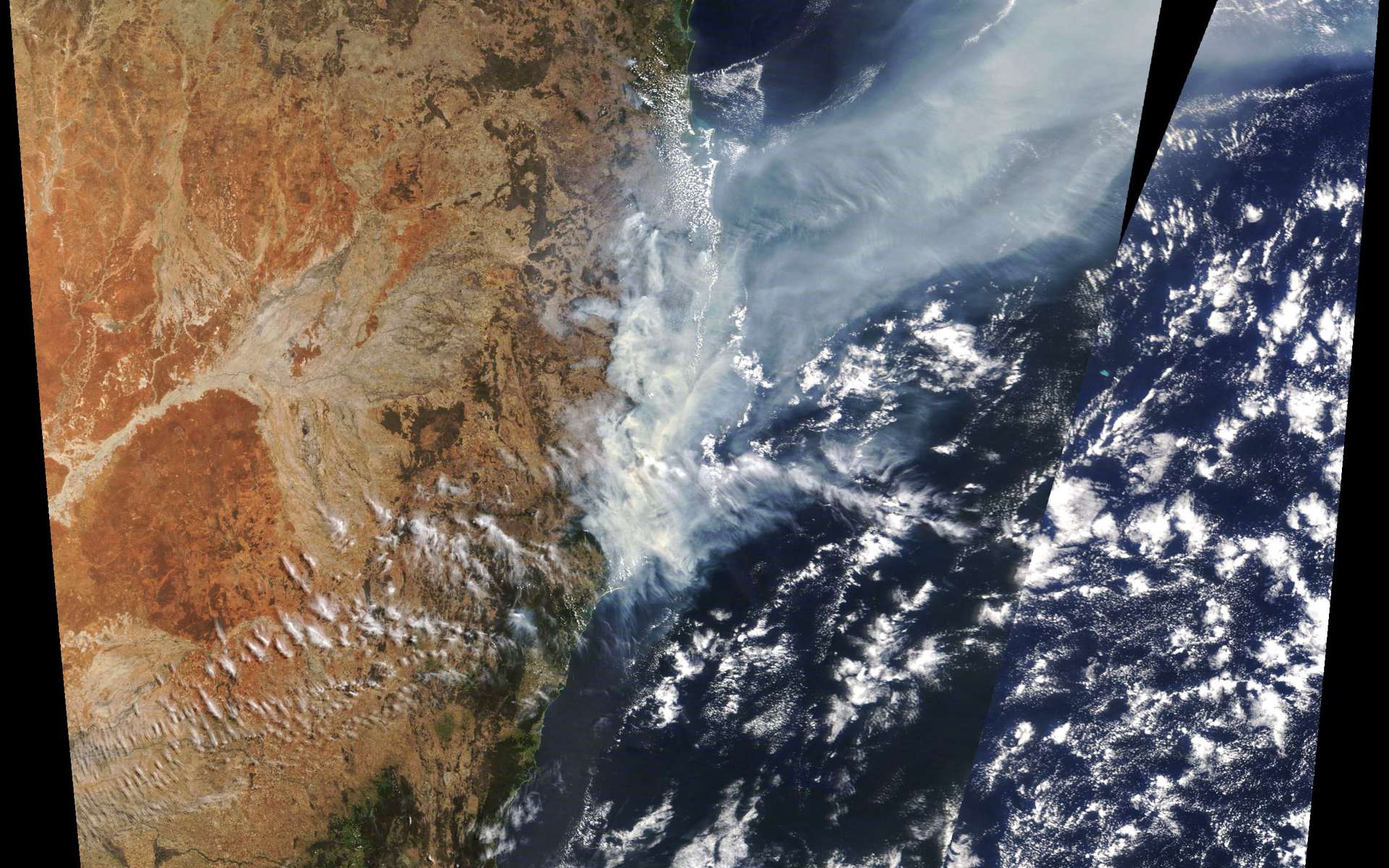 Пожар в Австралии 2019 из космоса