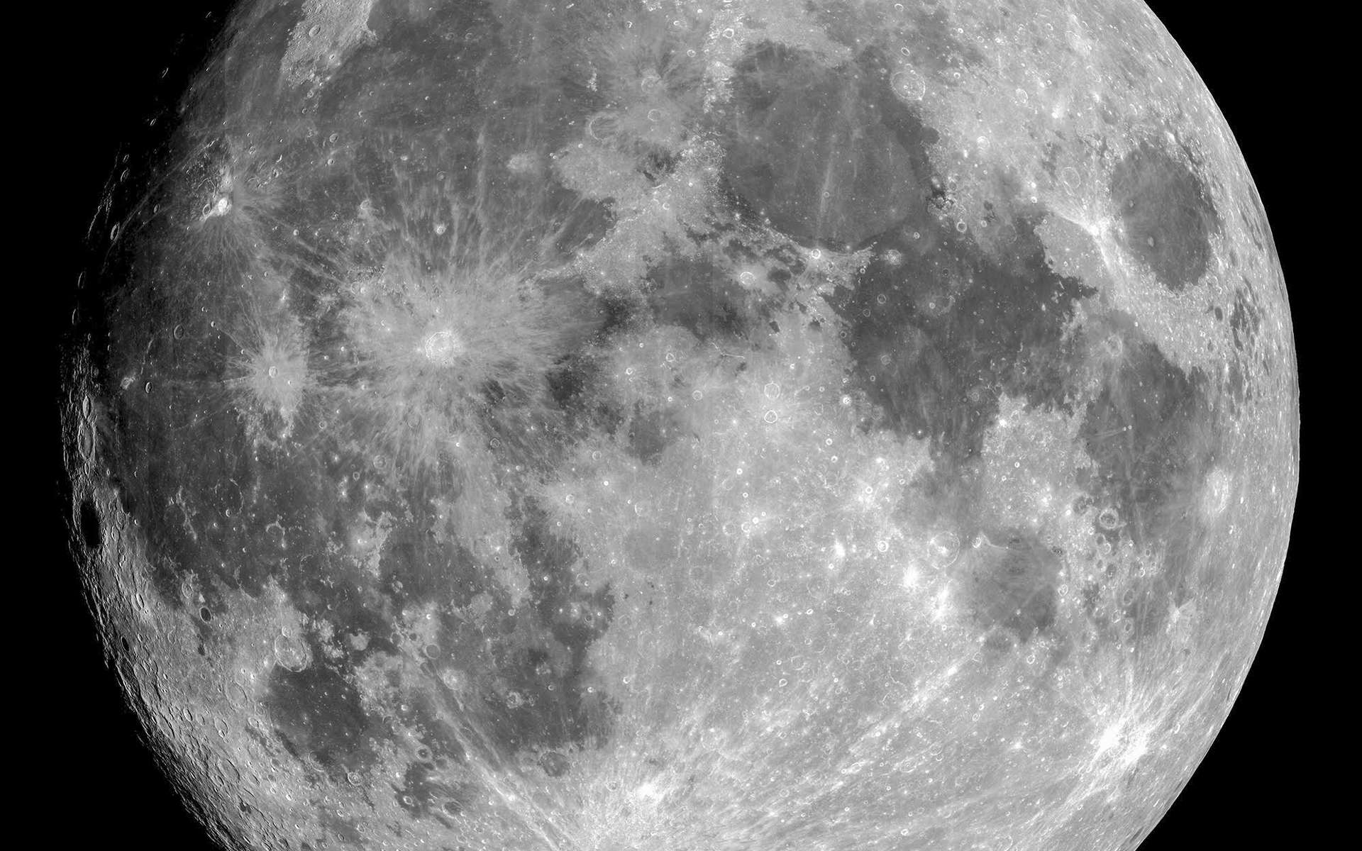 On sait pourquoi les deux faces de la Lune sont si différentes