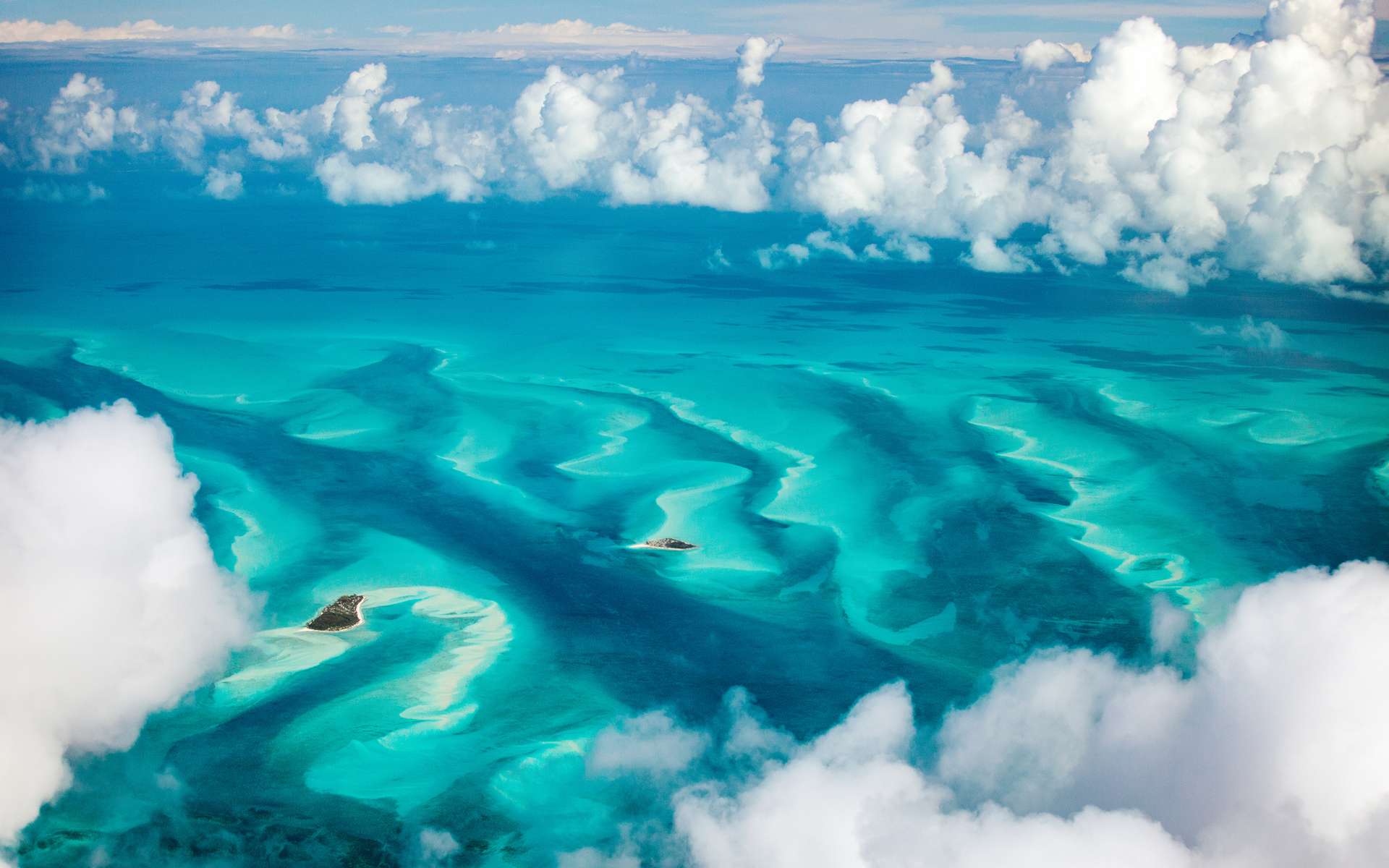 L'origine de ces taches blanches sur l'océan Atlantique est toujours aussi mystérieuse