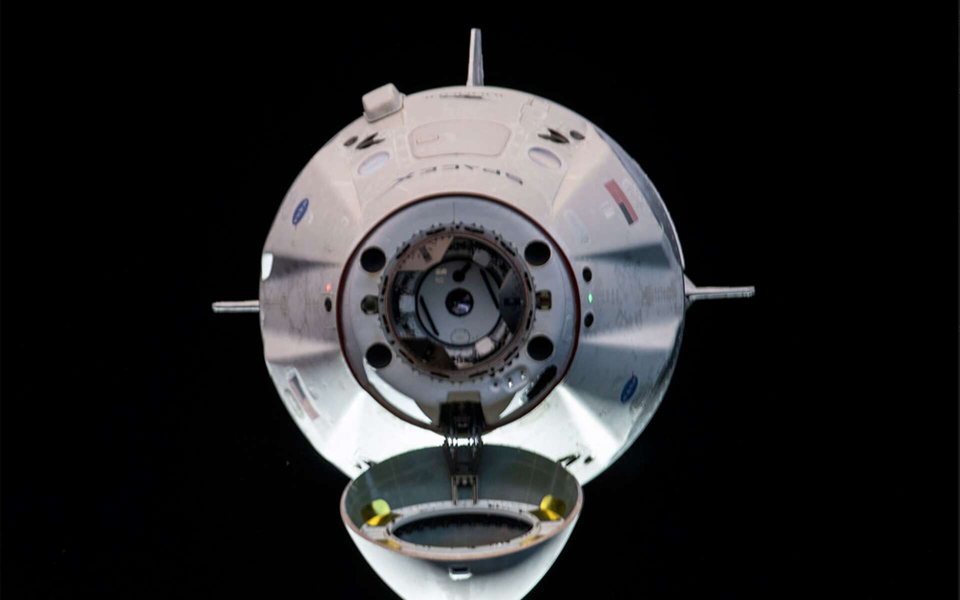 SpaceX : les deux astronautes de Crew Dragon sont arrivés dans la Station spatiale