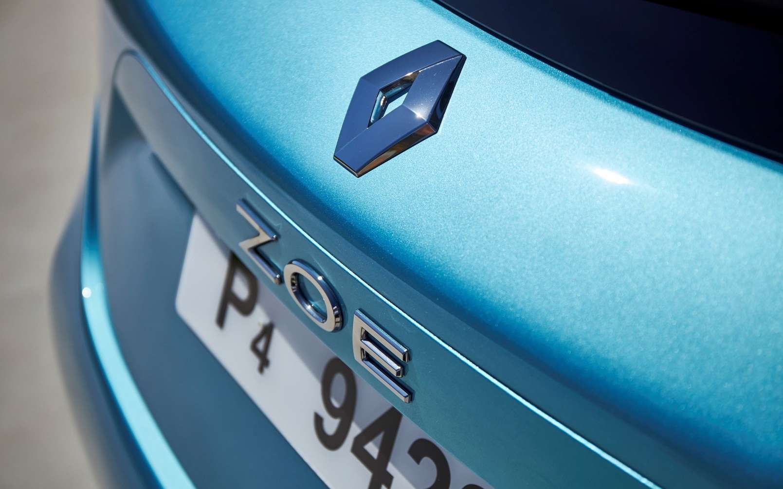 Renault Zoe, Tesla Model 3, Nissan Leaf : le tiercé gagnant des voitures électriques en France