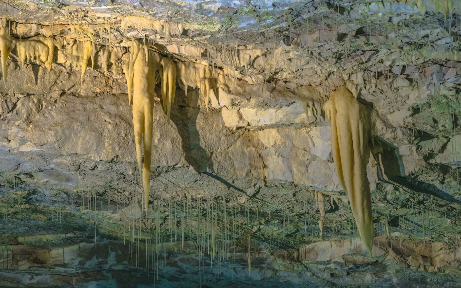 Des chercheurs du Massachusetts Institute of Technology (MIT, États-Unis) ont analysé des spéléothèmes de grottes au Canada pour confirmer que le permafrost est plus stable depuis 400.000 ans que par le passé. © Photo Feats, Adobe Stock