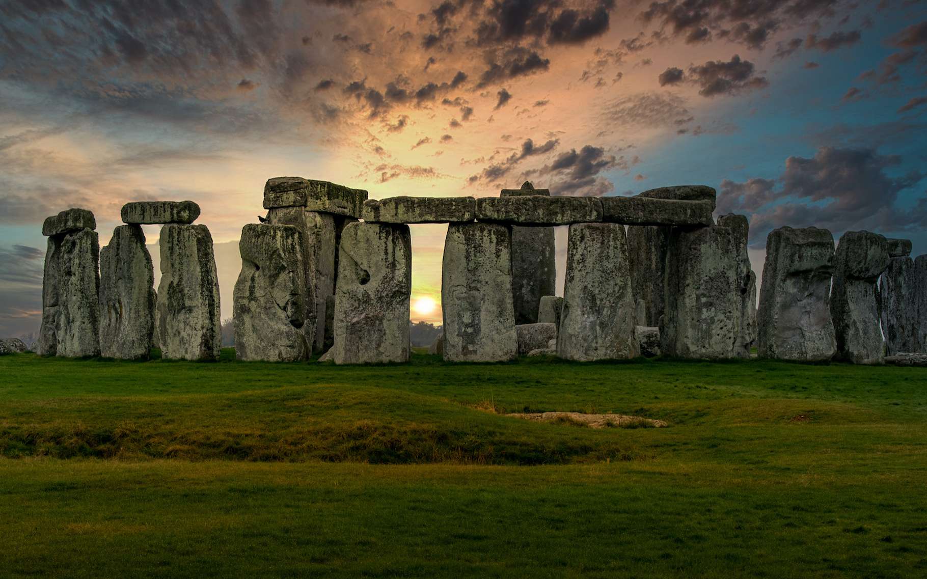 Des chercheurs pensent avoir enfin compris comment fonctionnait le calendrier de Stonehenge. © Terry, Adobe Stock