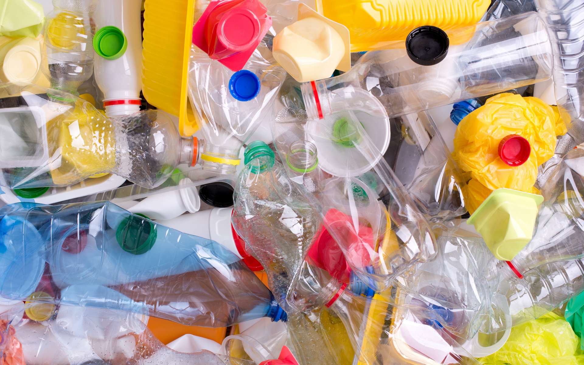 L'ONU-Environnement demande la mise en place d'un traité international pour mettre fin à la pollution plastique