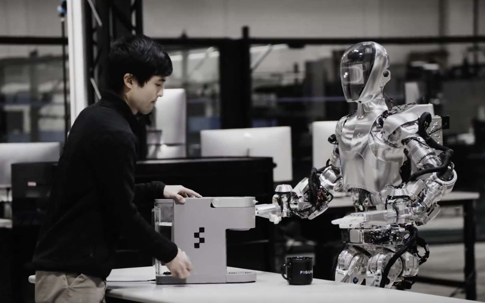 Le robot humanoïde Figure 01 a appris tout seul à faire du café et ce n'est pas rien