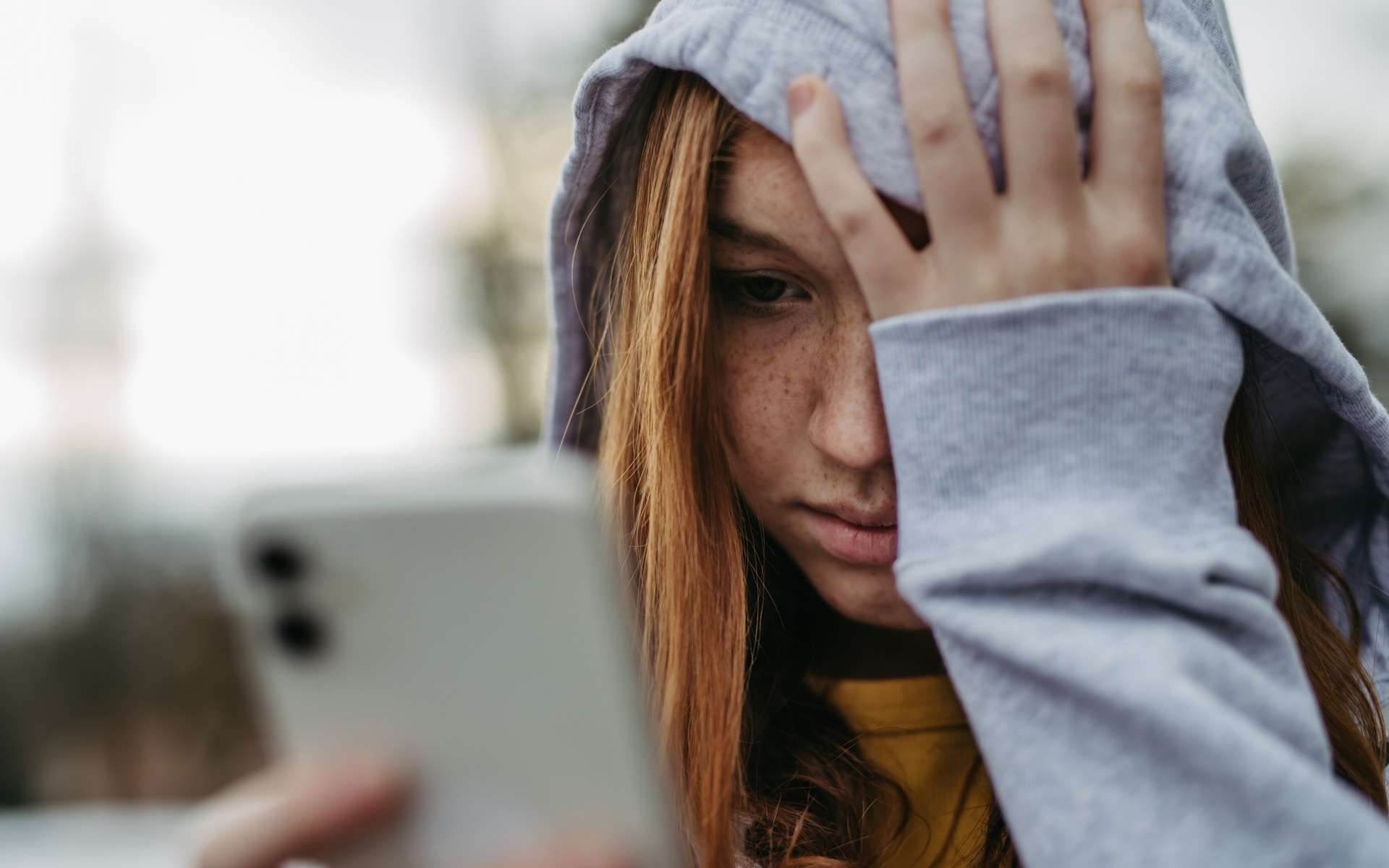 Attention : ce réflexe banal avec votre smartphone nuit à votre santé mentale