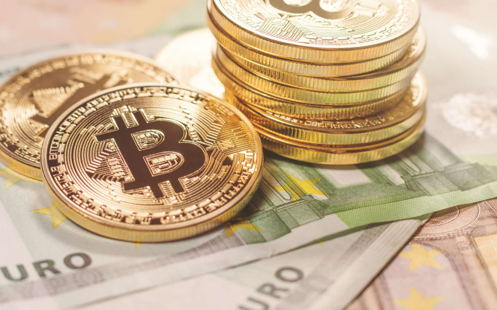Cryptomonnaie : le bitcoin est à plus de 22.000 dollars, un record !