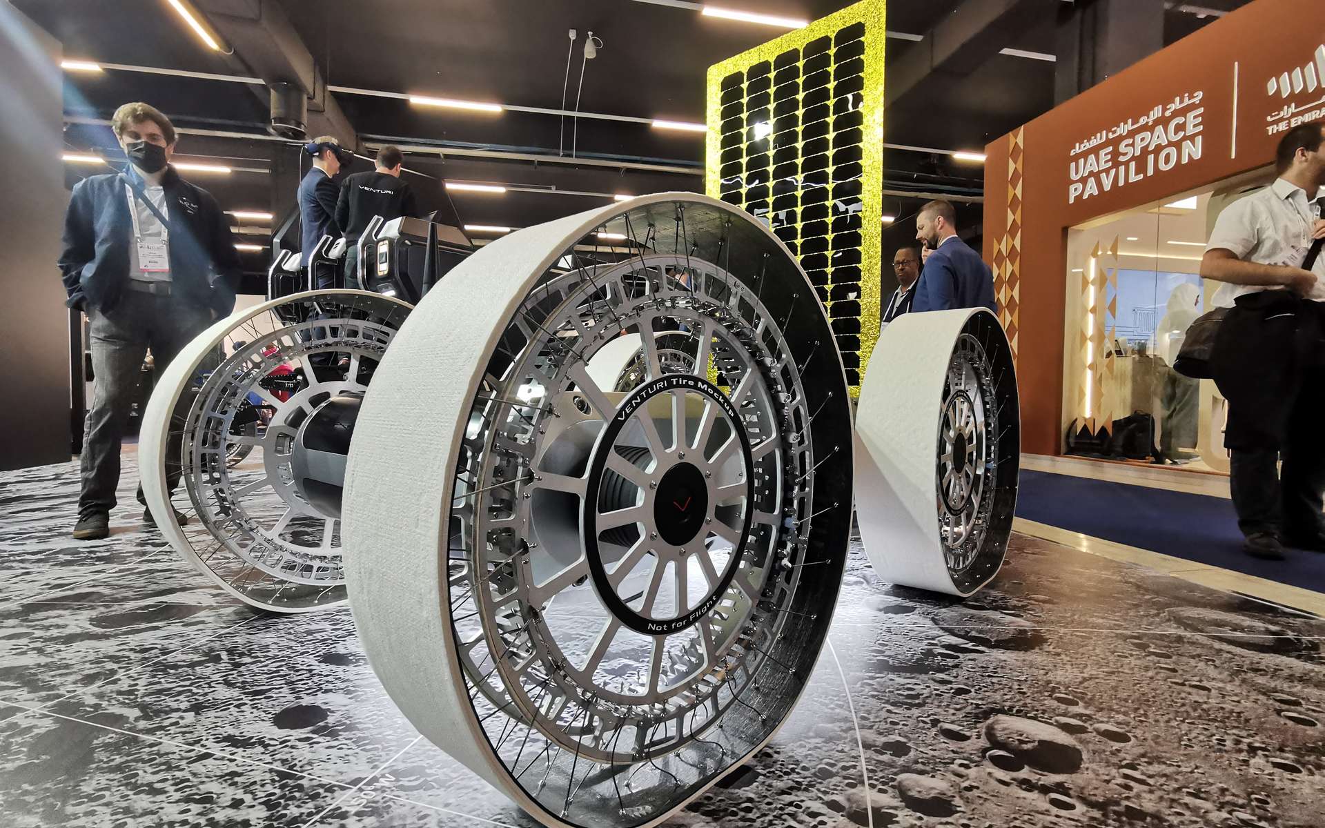 Un rover avec une roue révolutionnaire va partir sur la Lune