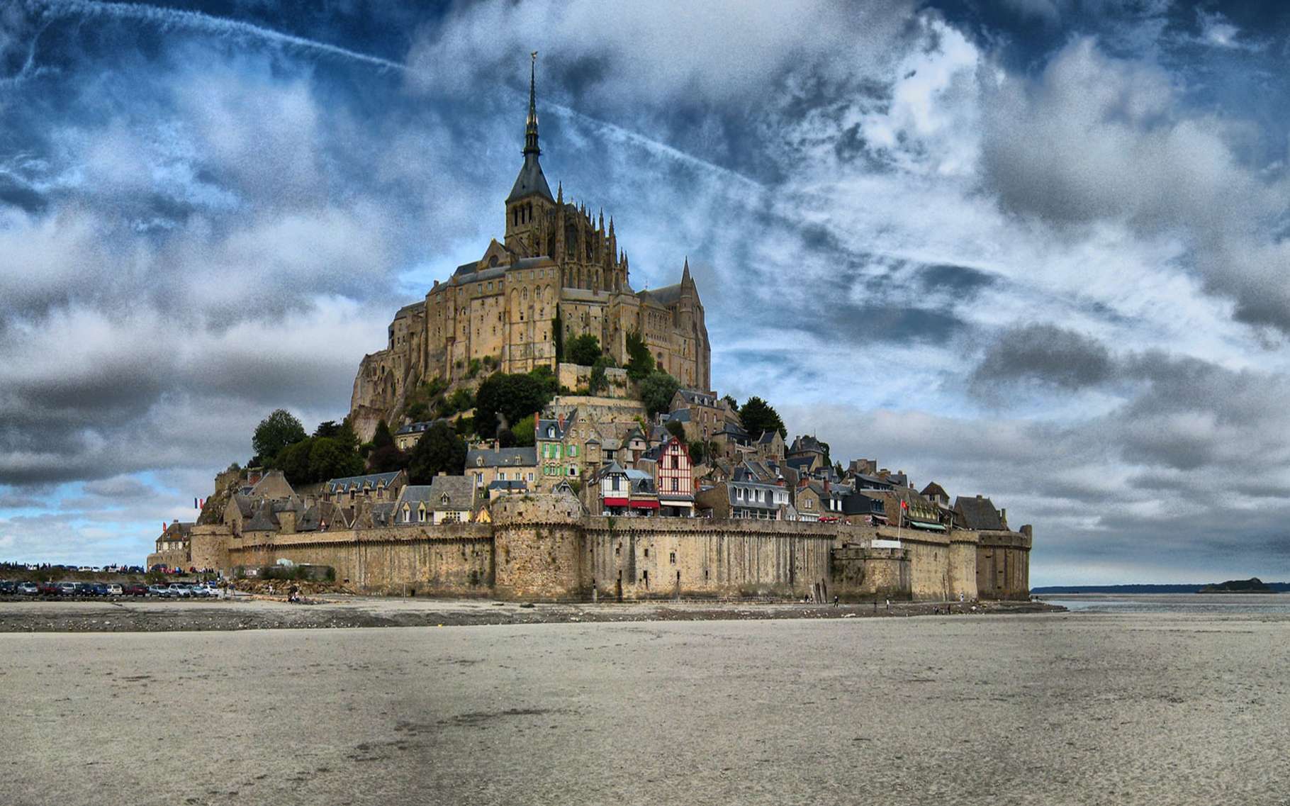 Le Mont-Saint-Michel dans toute sa splendeur | Dossier
