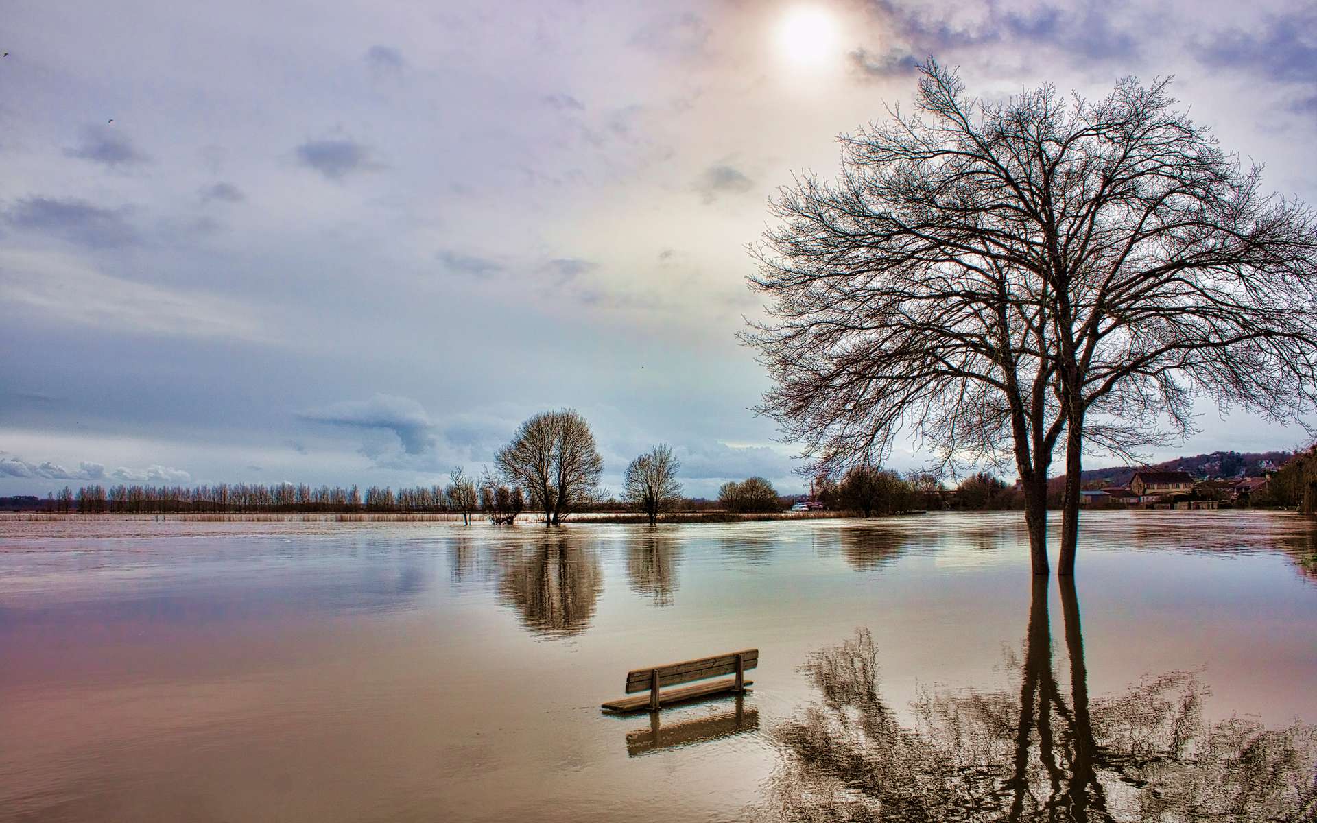 Inondations en Bretagne : des crues impressionnantes et inédites et ce n'est pas fini