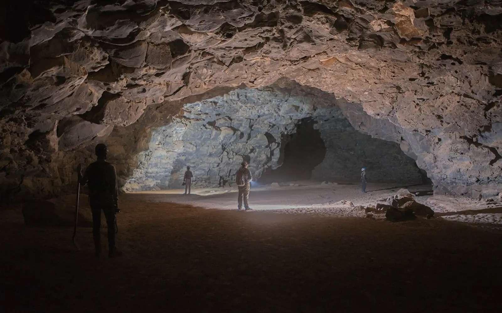 Ce tunnel de lave abritait des habitants d'Arabie saoudite il y a 10 000 ans