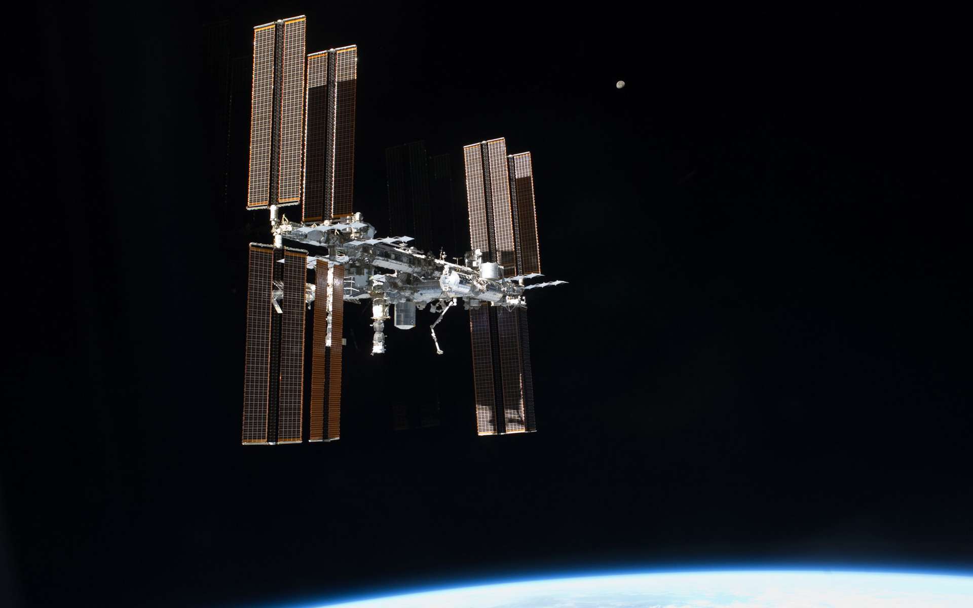 ISS Que Va Devenir La Station Spatiale Internationale   Acd1bb8f6d 52112 Iss Juillet11 Sts135 Nasa 