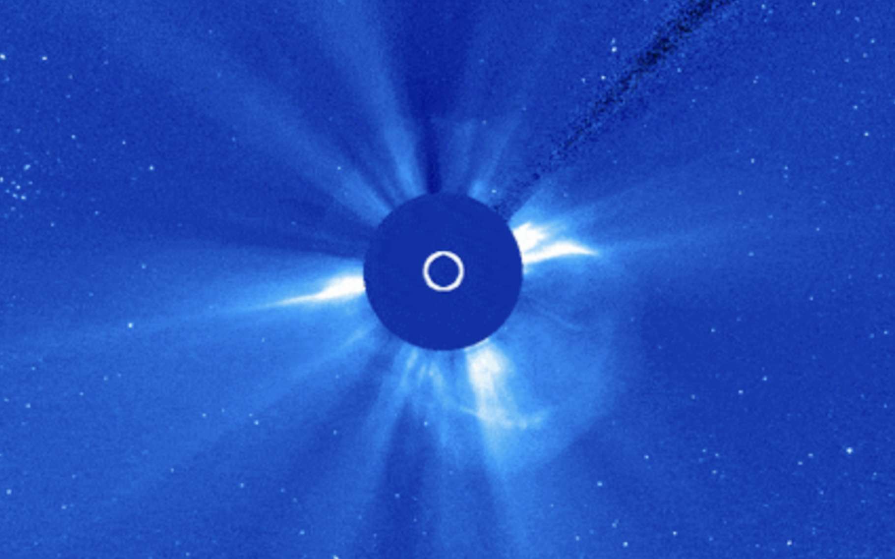 Nous venons d'échapper à une puissante éruption solaire qui aurait sonné les réseaux électriques