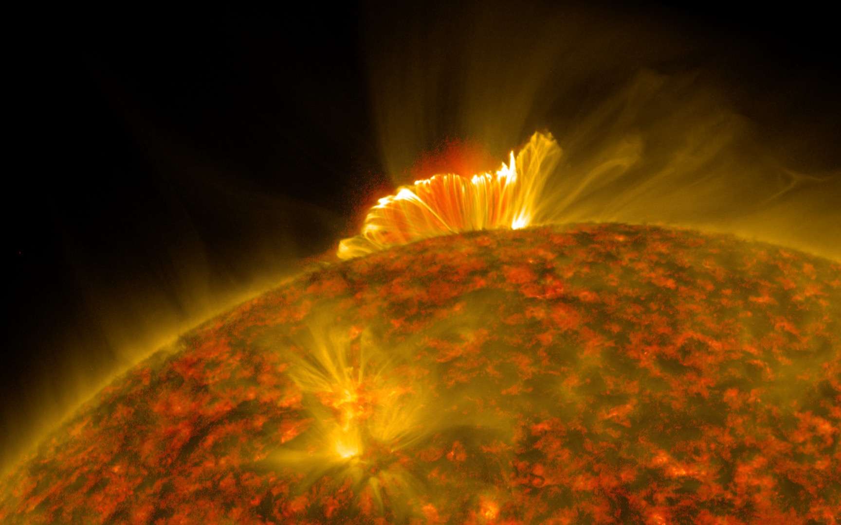 Une puissante éruption solaire filmée en gros plan par un satellite de la Nasa